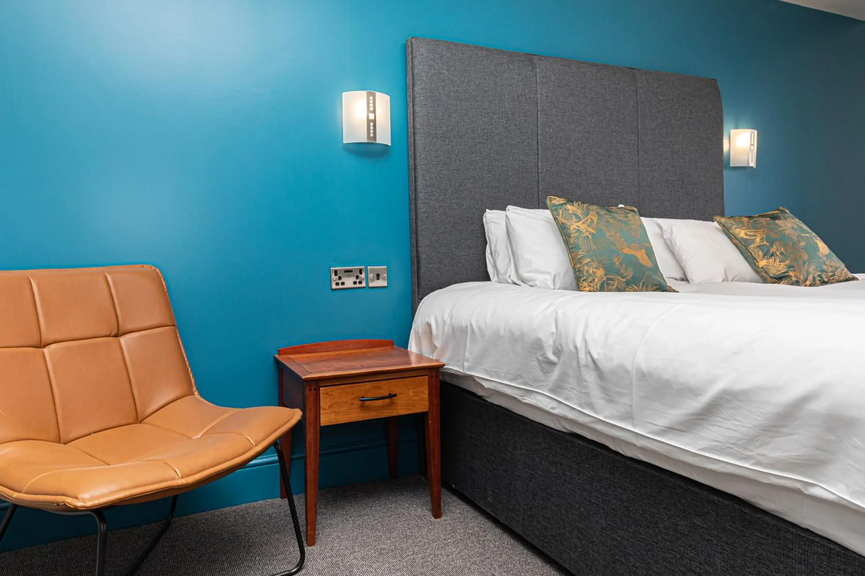 Bedroom, Bed in Springfield Hotel & Health Club Bedroom, Bed in Springfield Hotel & Health Club