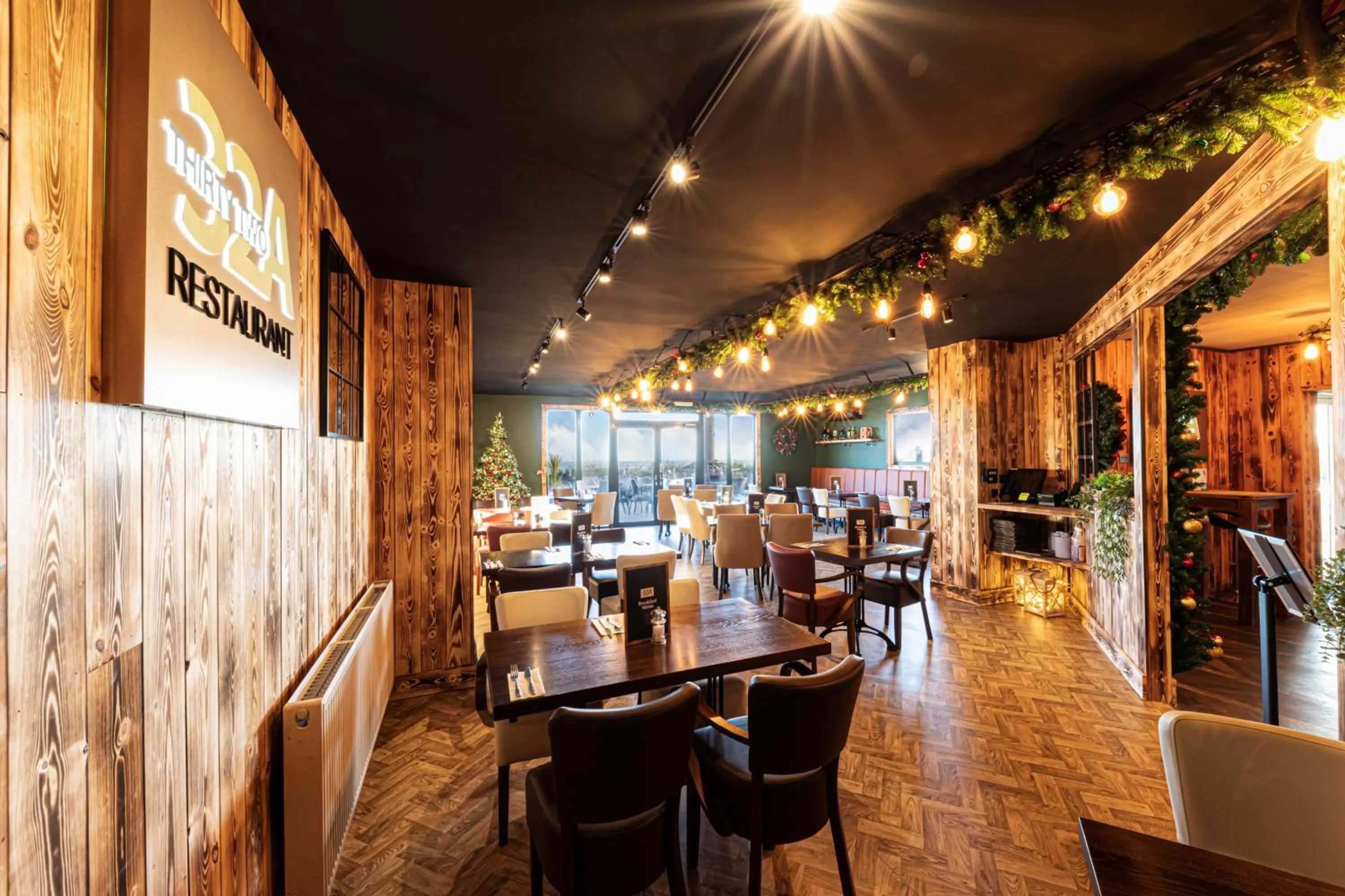 Restaurant/places to eat in Springfield Hotel & Health Club