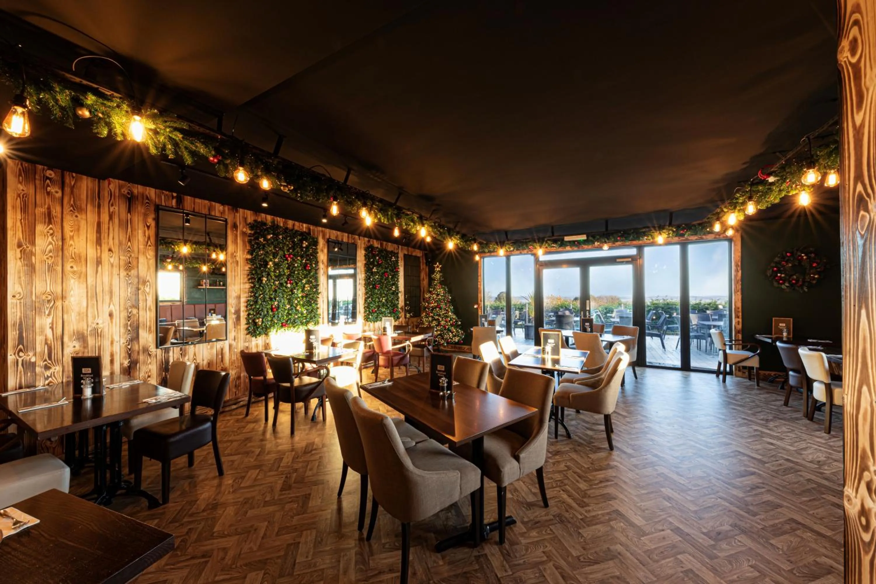 Restaurant/places to eat in Springfield Hotel & Health Club