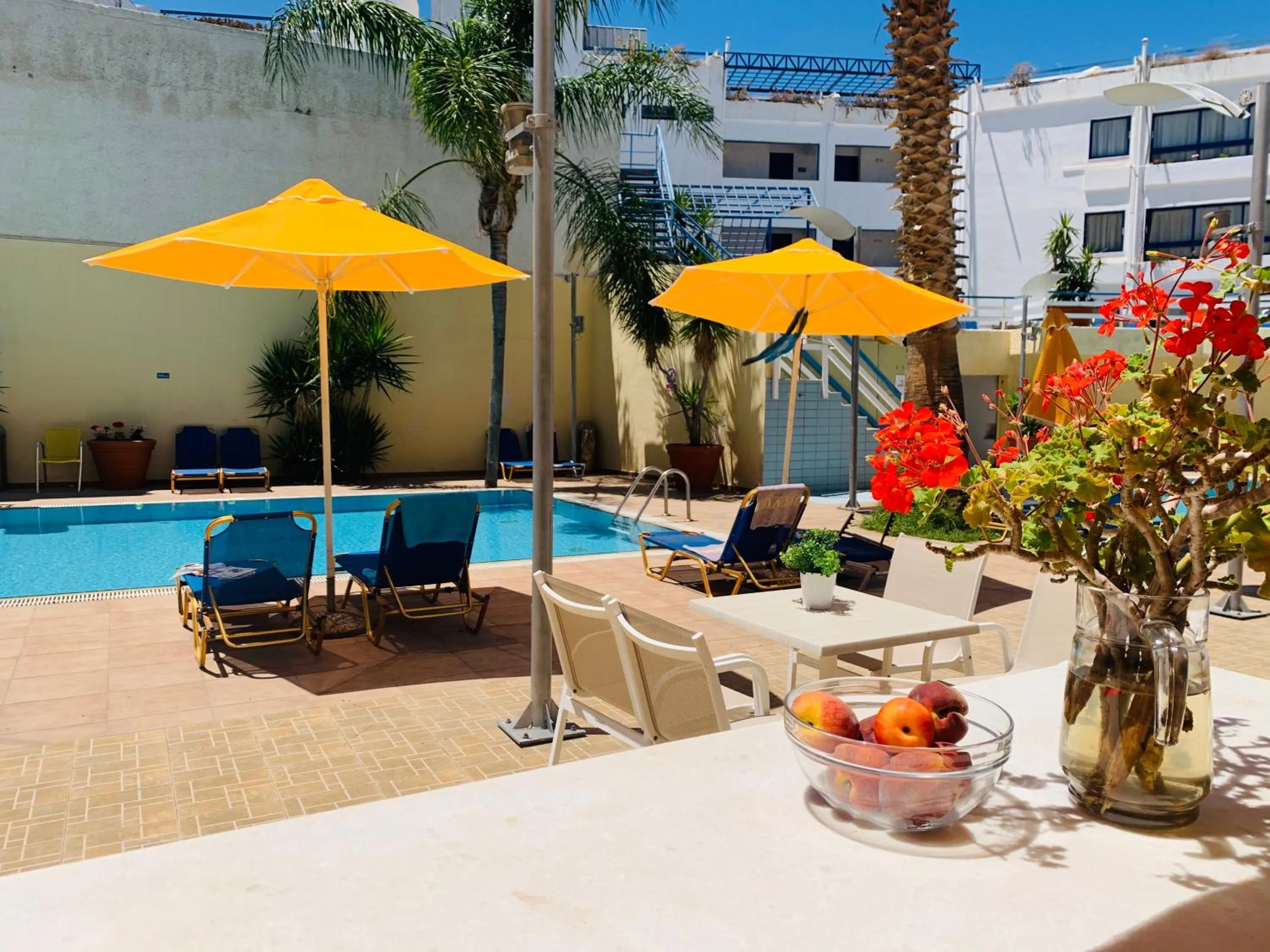 Lounge or bar in Kassavetis Center - Hotel Studios & Apartments