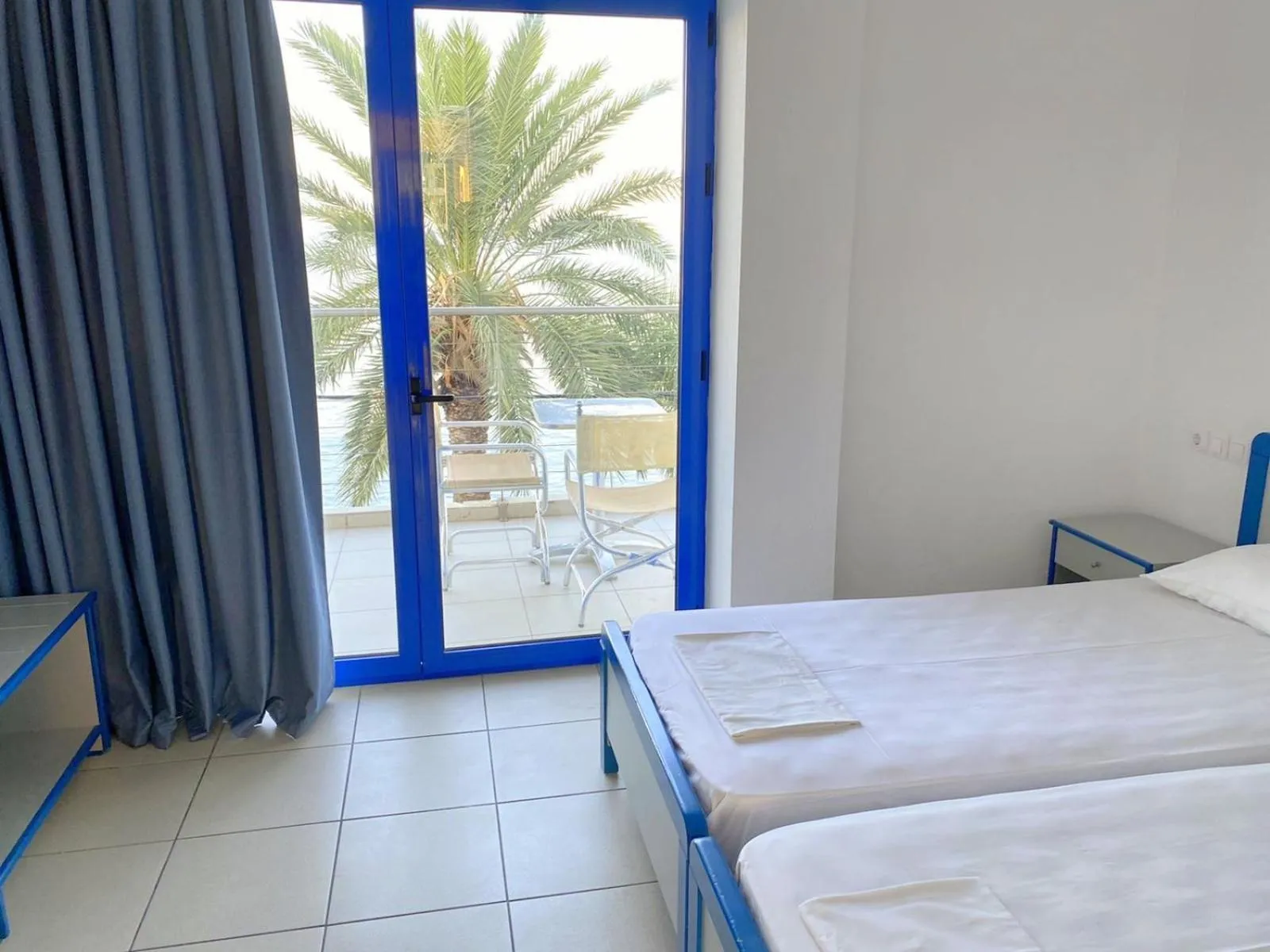 Bed in Kassavetis Center - Hotel Studios & Apartments