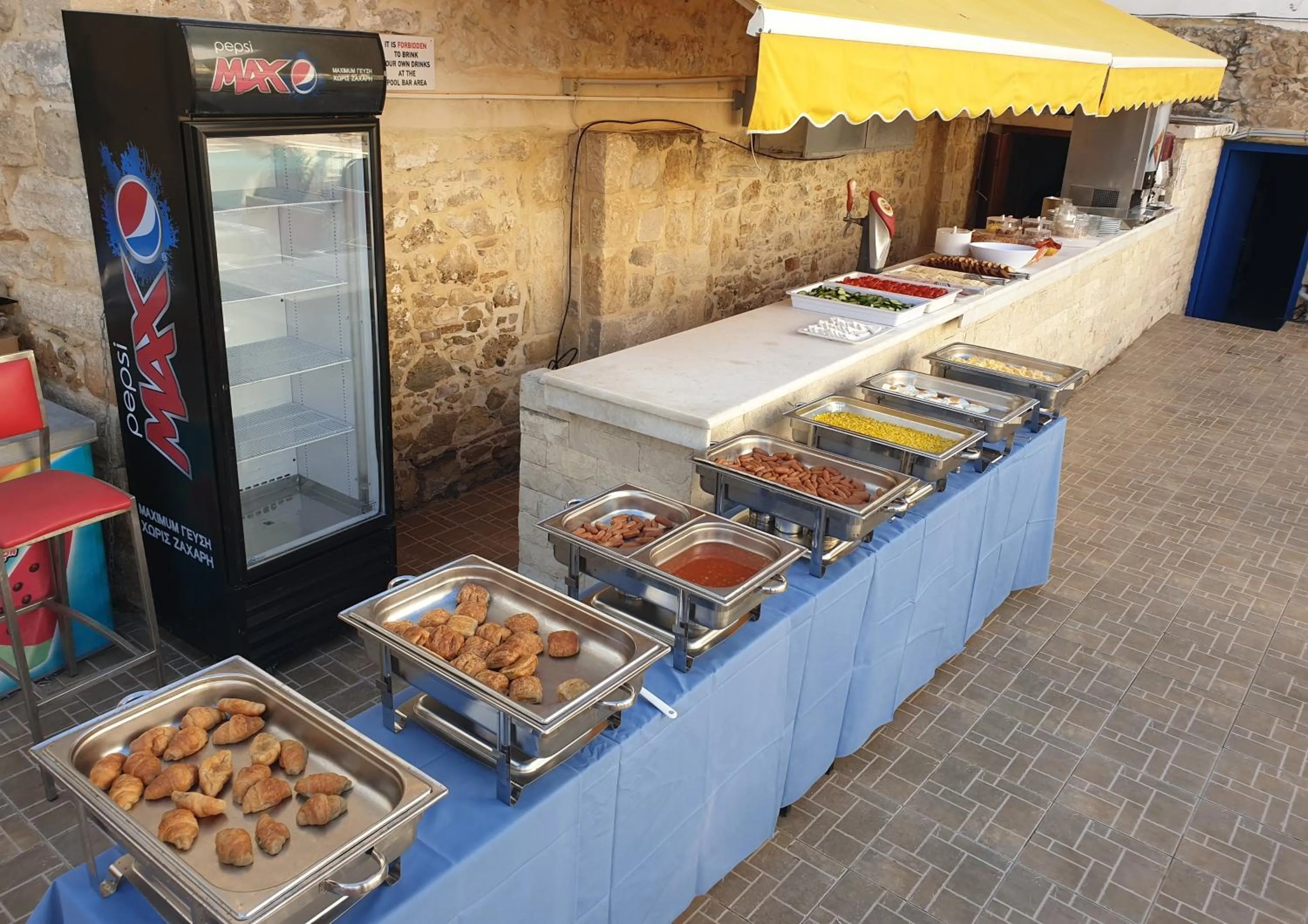 Buffet breakfast in Kassavetis Center - Hotel Studios & Apartments