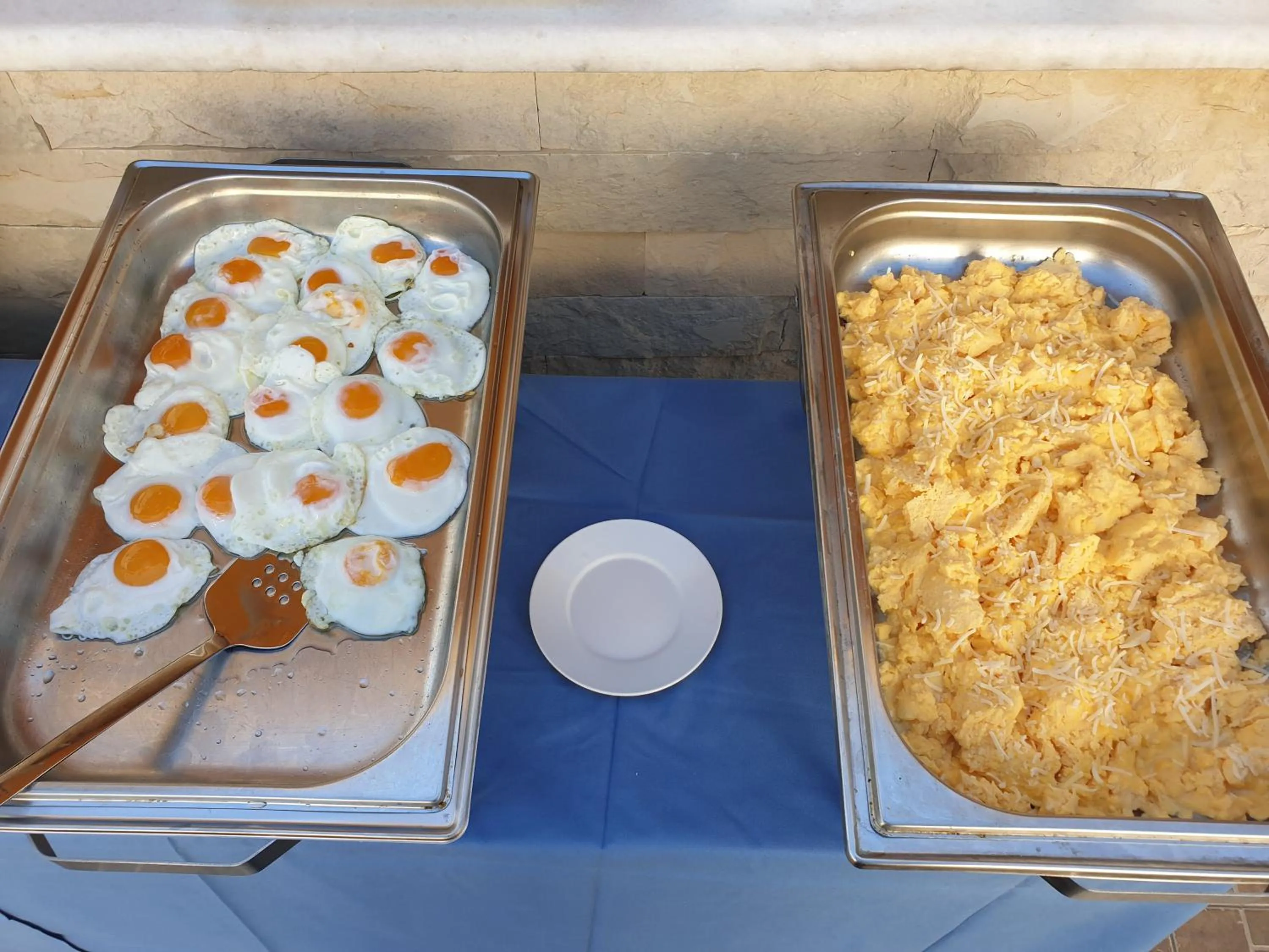 Buffet breakfast in Kassavetis Center - Hotel Studios & Apartments