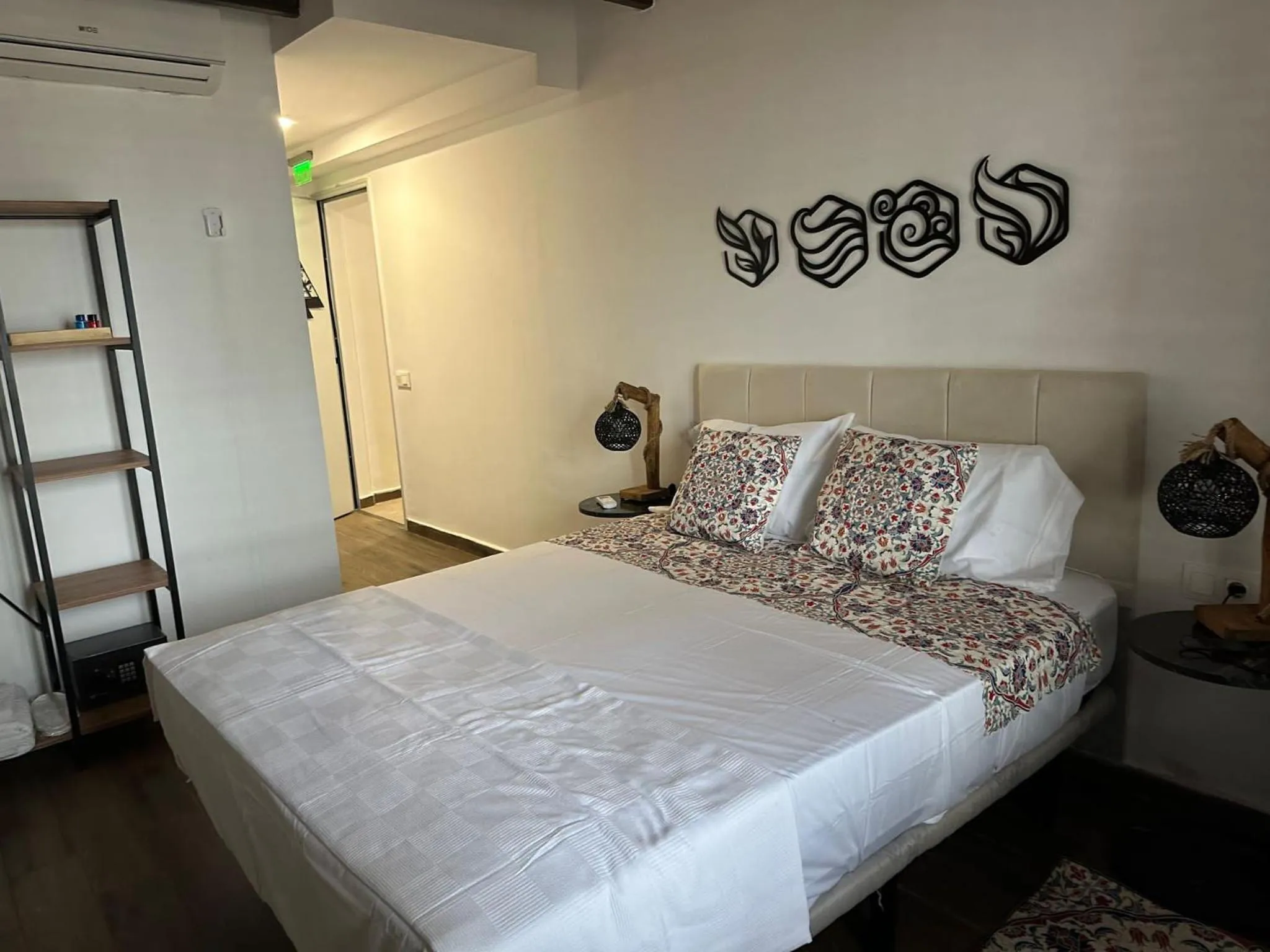 Photo of the whole room, Bed in Vilador Beach Hotel