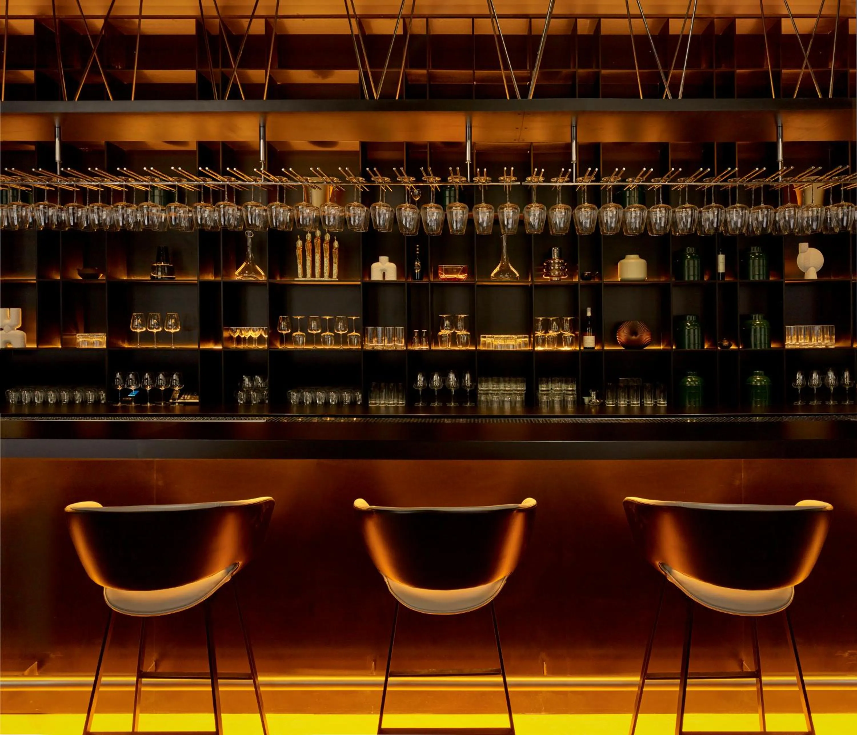 Lounge or bar in art'otel Zagreb, Powered by Radisson Hotels