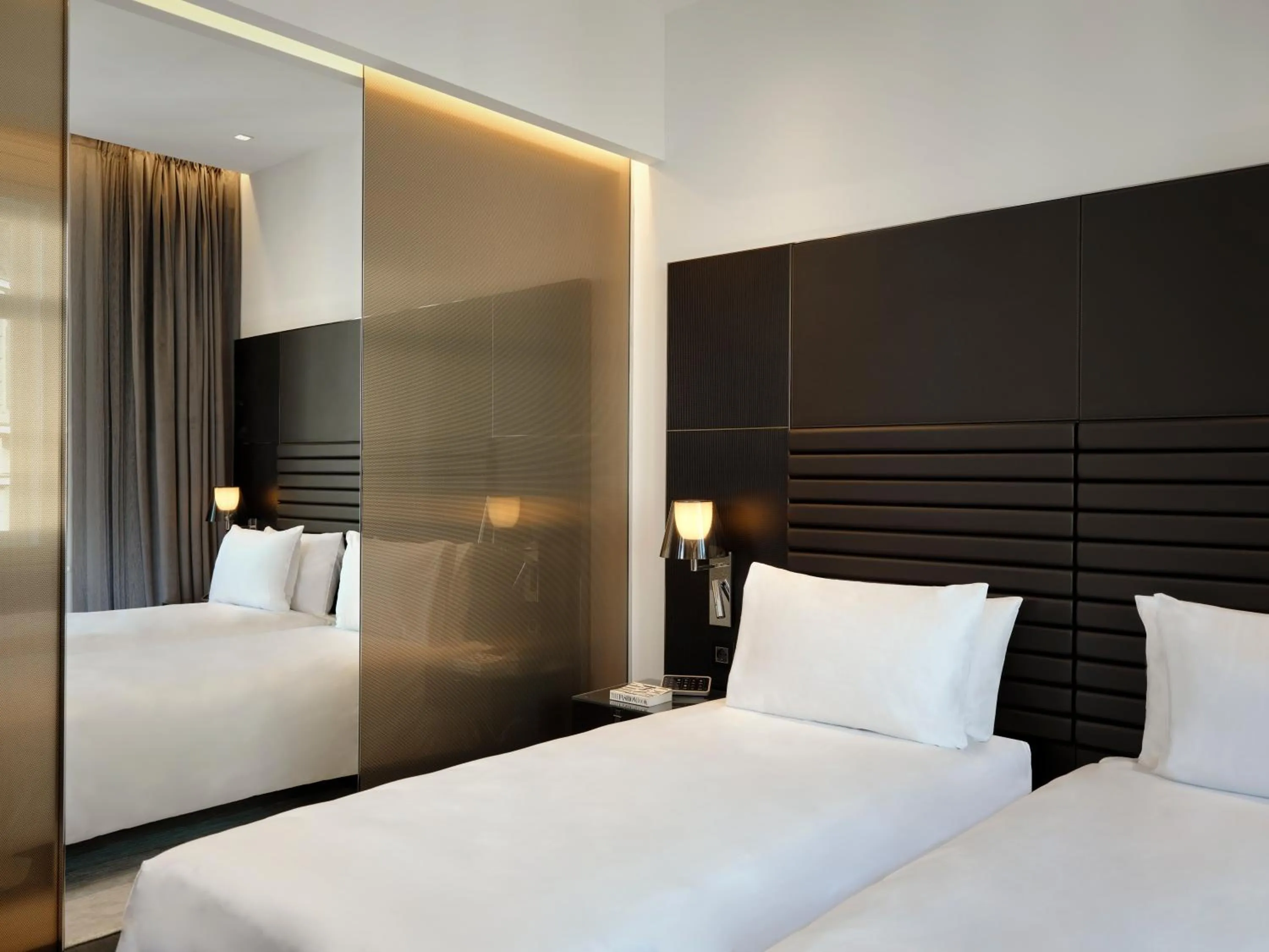 Bedroom, Bed in art'otel Zagreb, Powered by Radisson Hotels