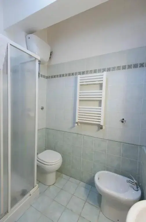 Bathroom in Ostia Holiday La Dolce Sosta Bathroom in Ostia Holiday La Dolce Sosta