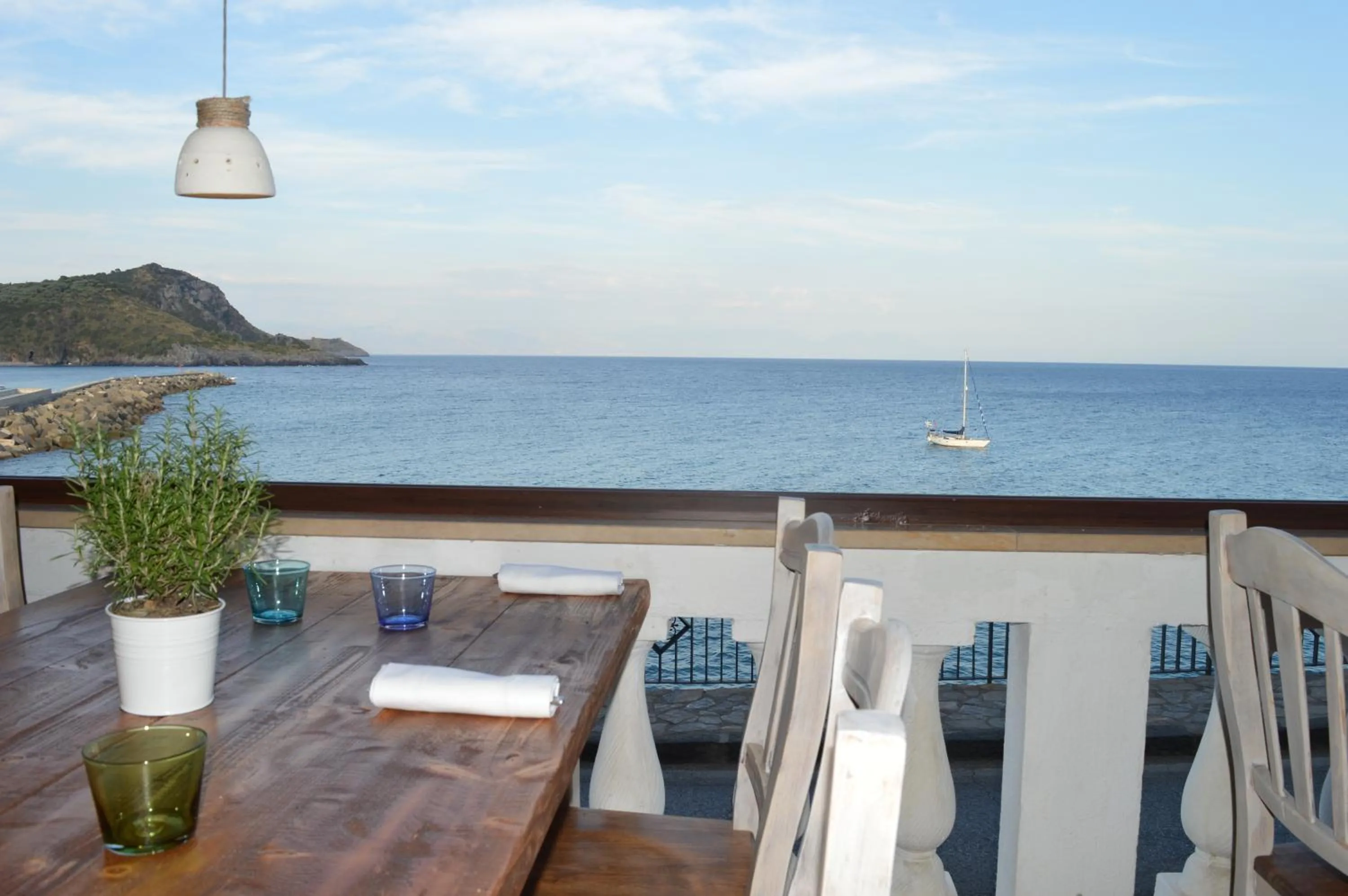 Lounge or bar in Albergo Tirreno