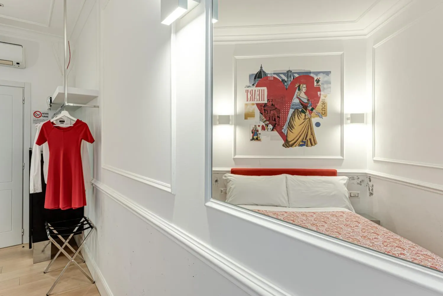 Bed in Guicciardini 24