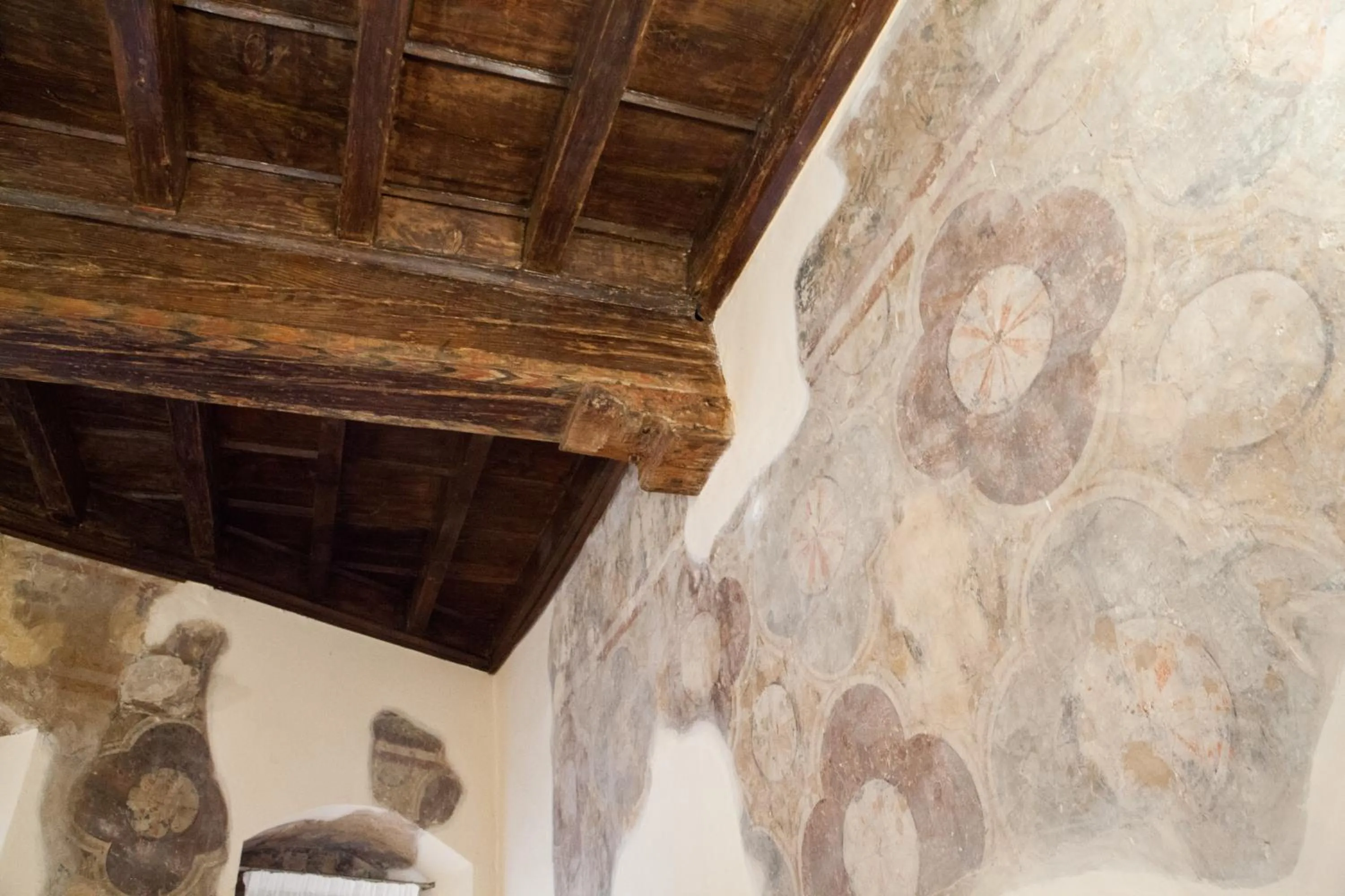 Decorative detail in Guicciardini 24