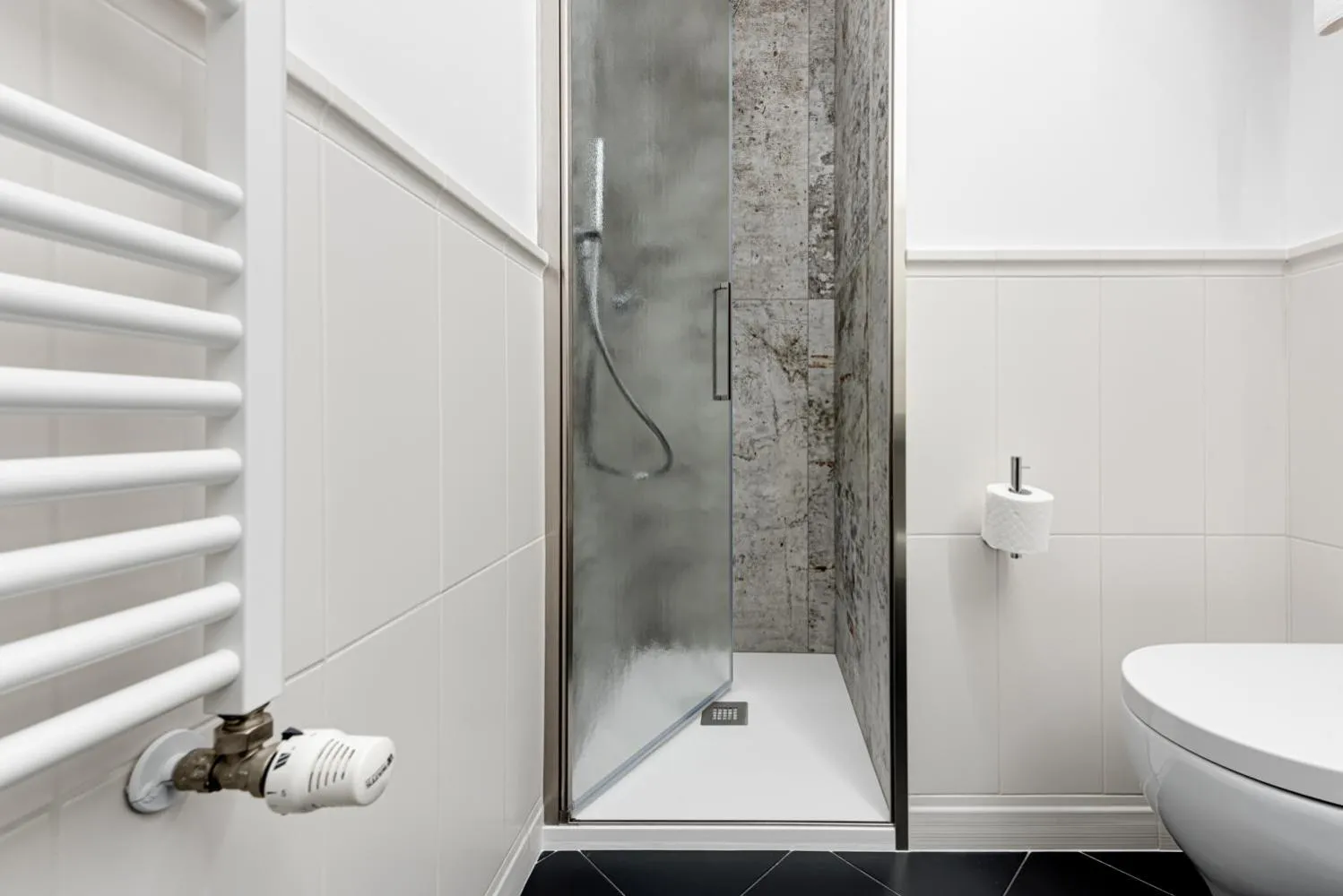 Shower in Guicciardini 24