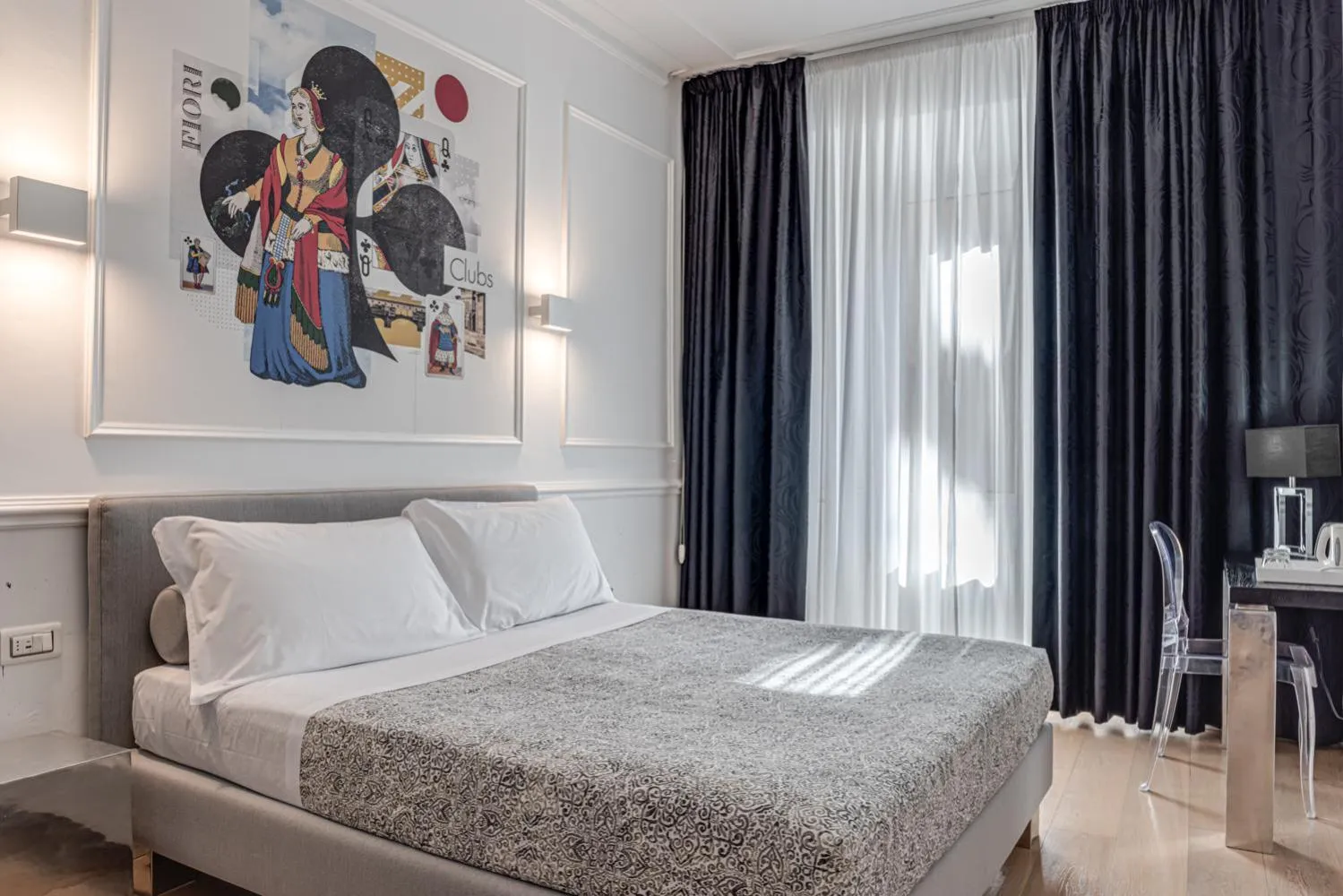 Bed in Guicciardini 24