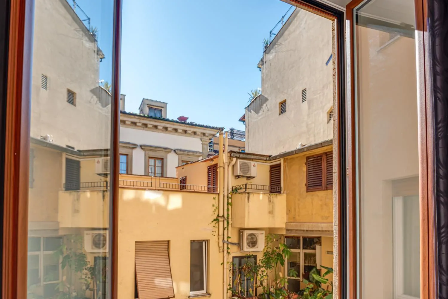 Day in Guicciardini 24