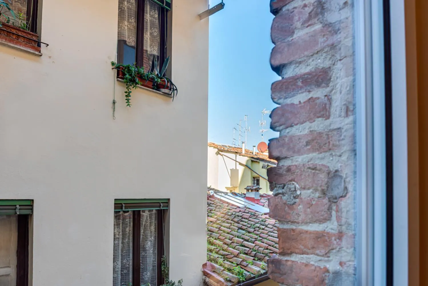 Day in Guicciardini 24