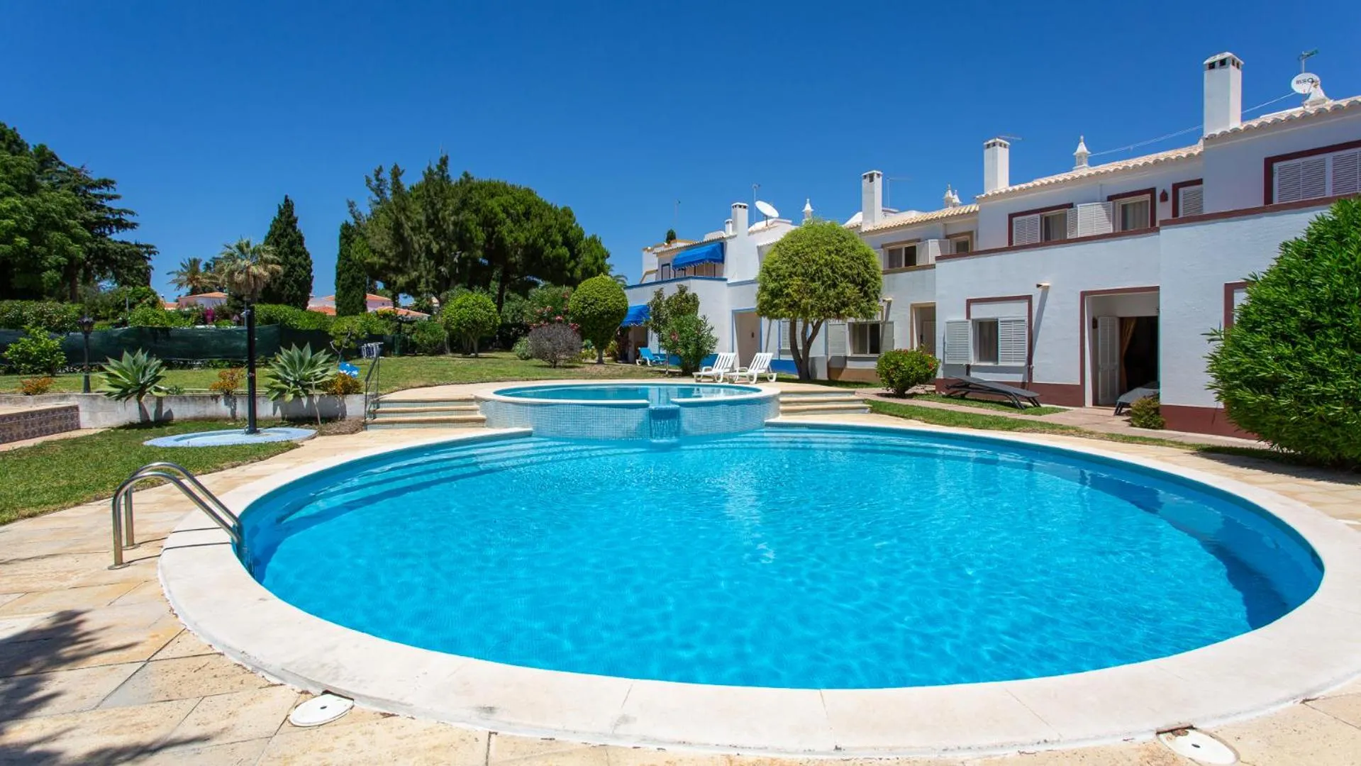 Swimming pool in Casa Mia by LovelyStay