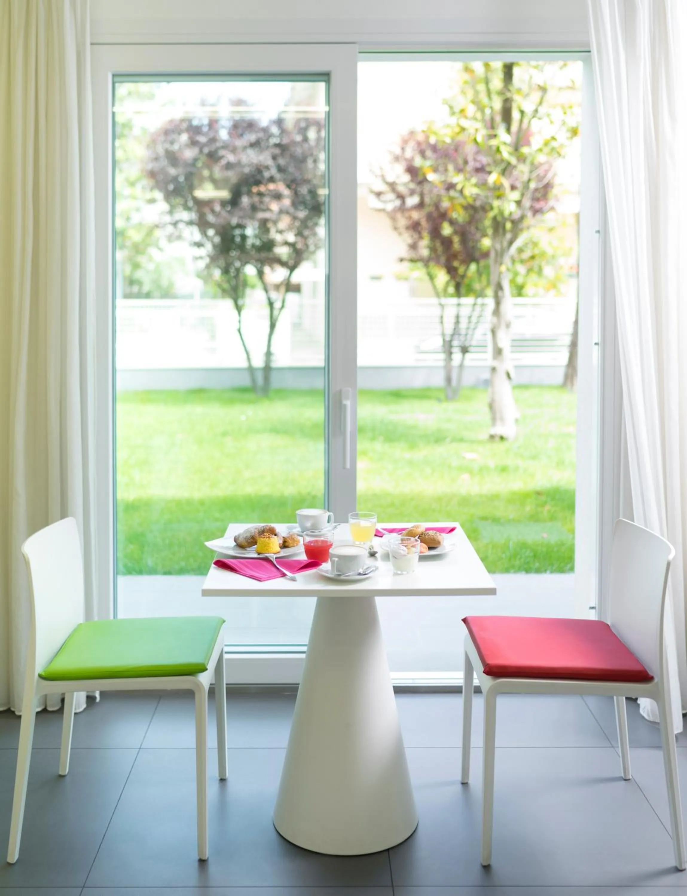 Continental breakfast in Love Boat Hotel - The Original