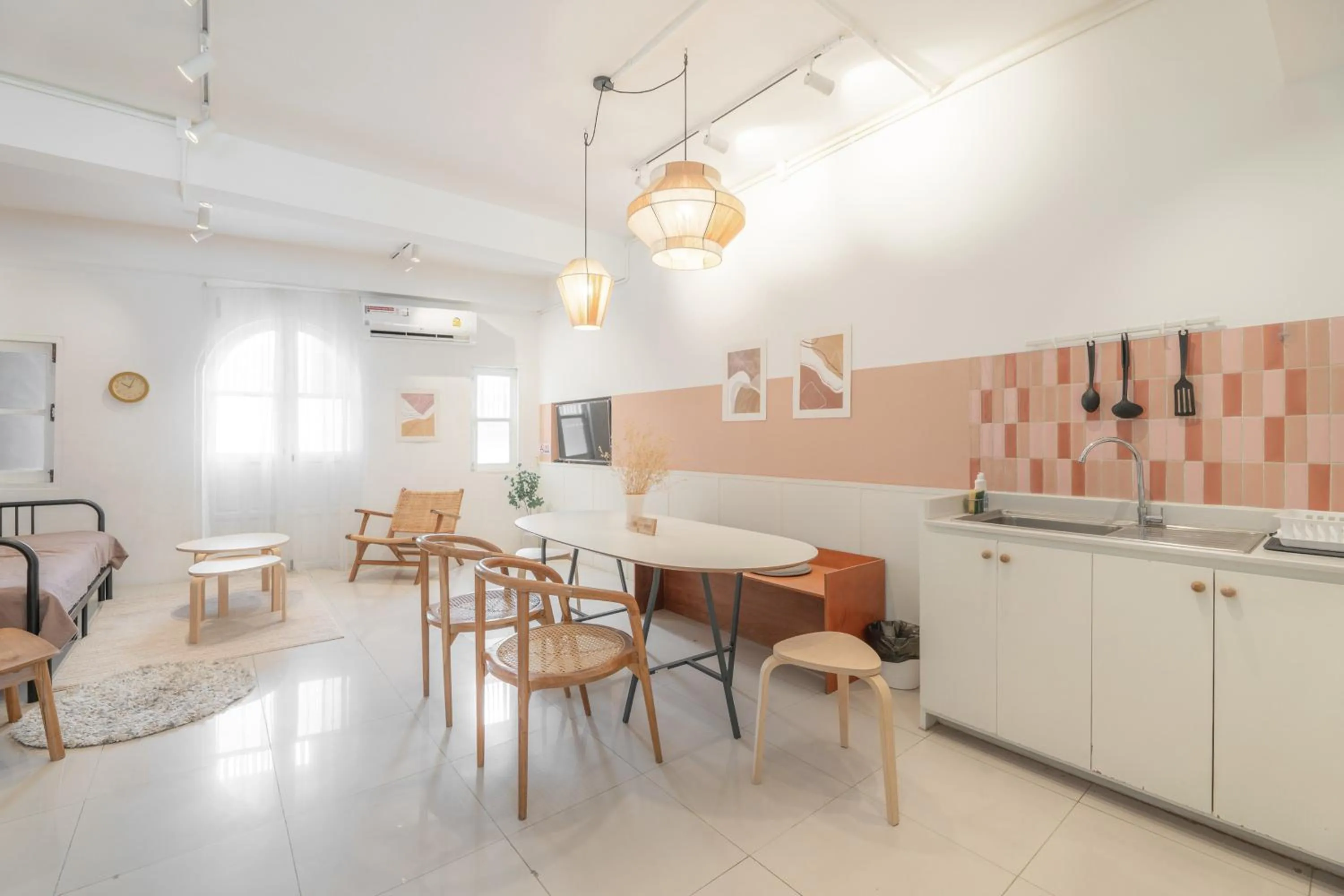 Craft studio apartment by Beginning with,3BR​ in heart of Nimman