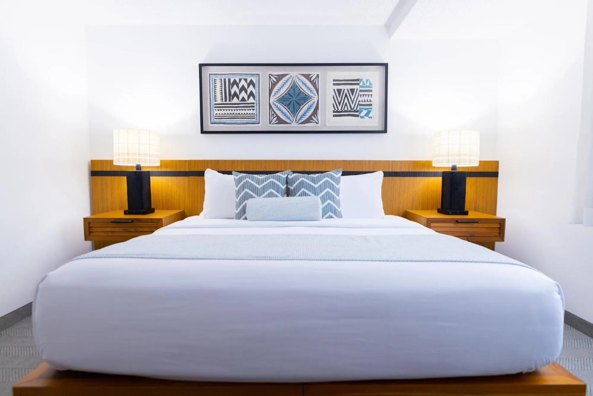 Bedroom, Bed in Mahalo Diamond Beach Resort