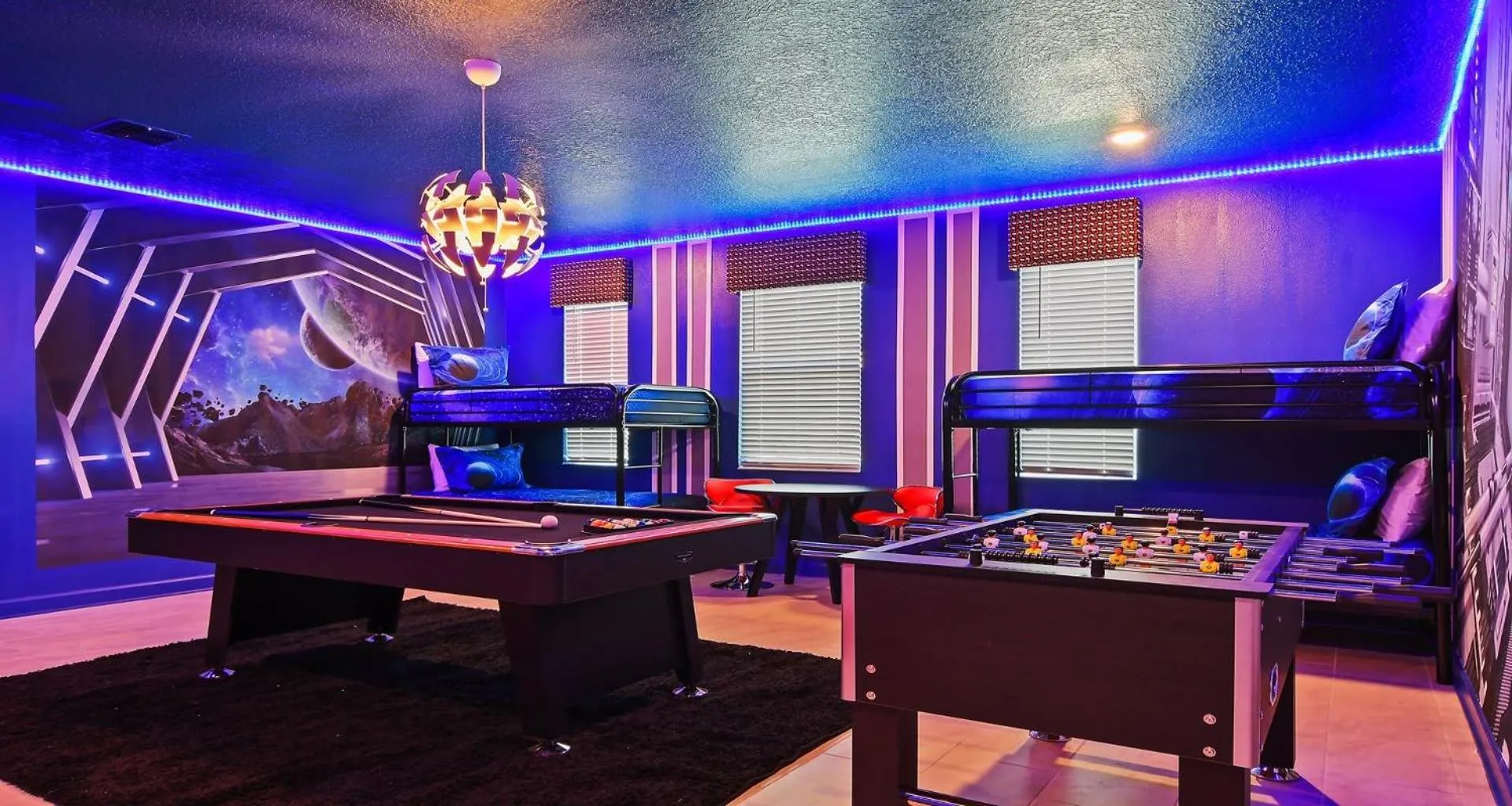 Storey Lake 10BR Home Pool/SPA/Game Room,GreenView