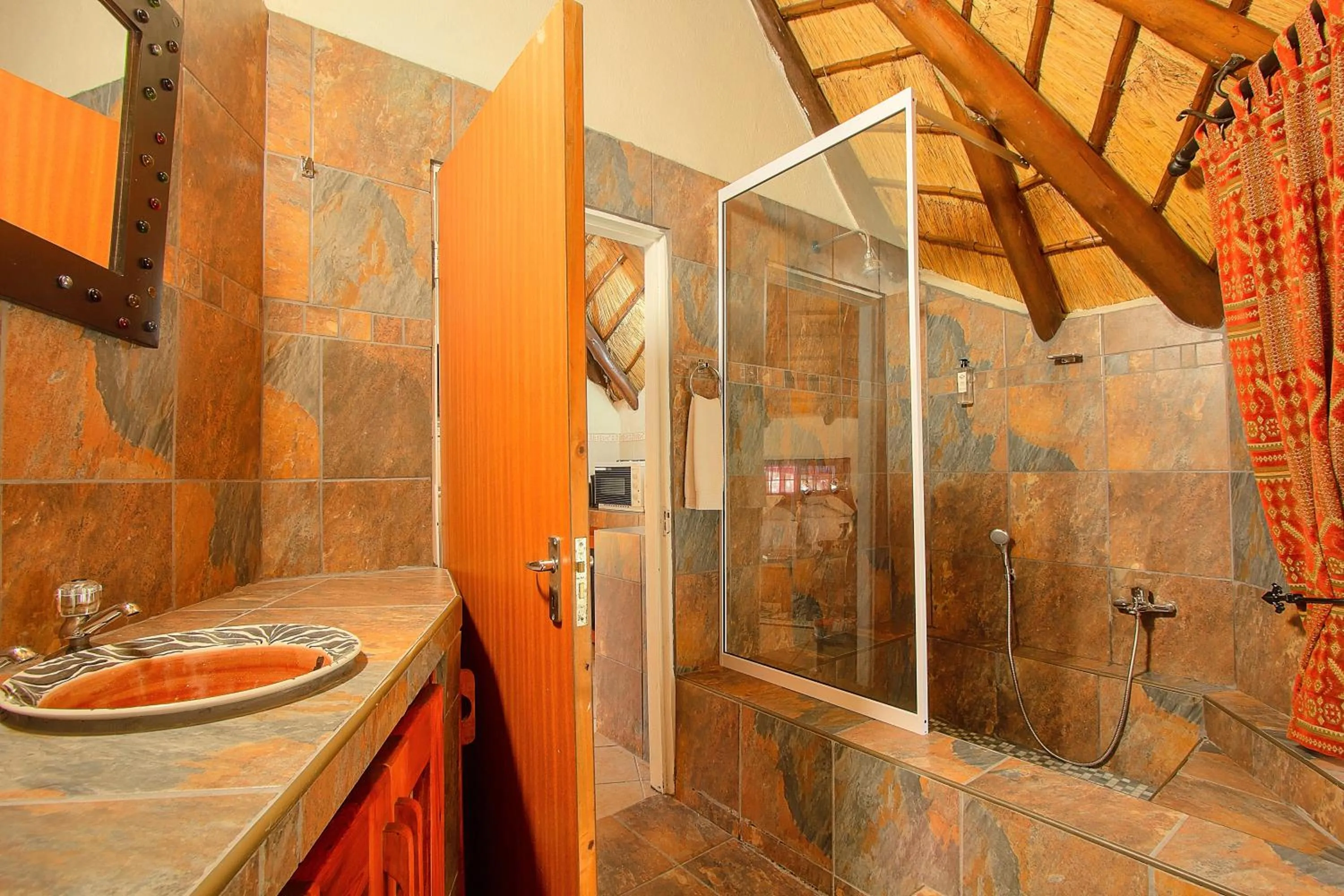 Shower in Royal Marlothi Kruger Safari Lodge and Spa