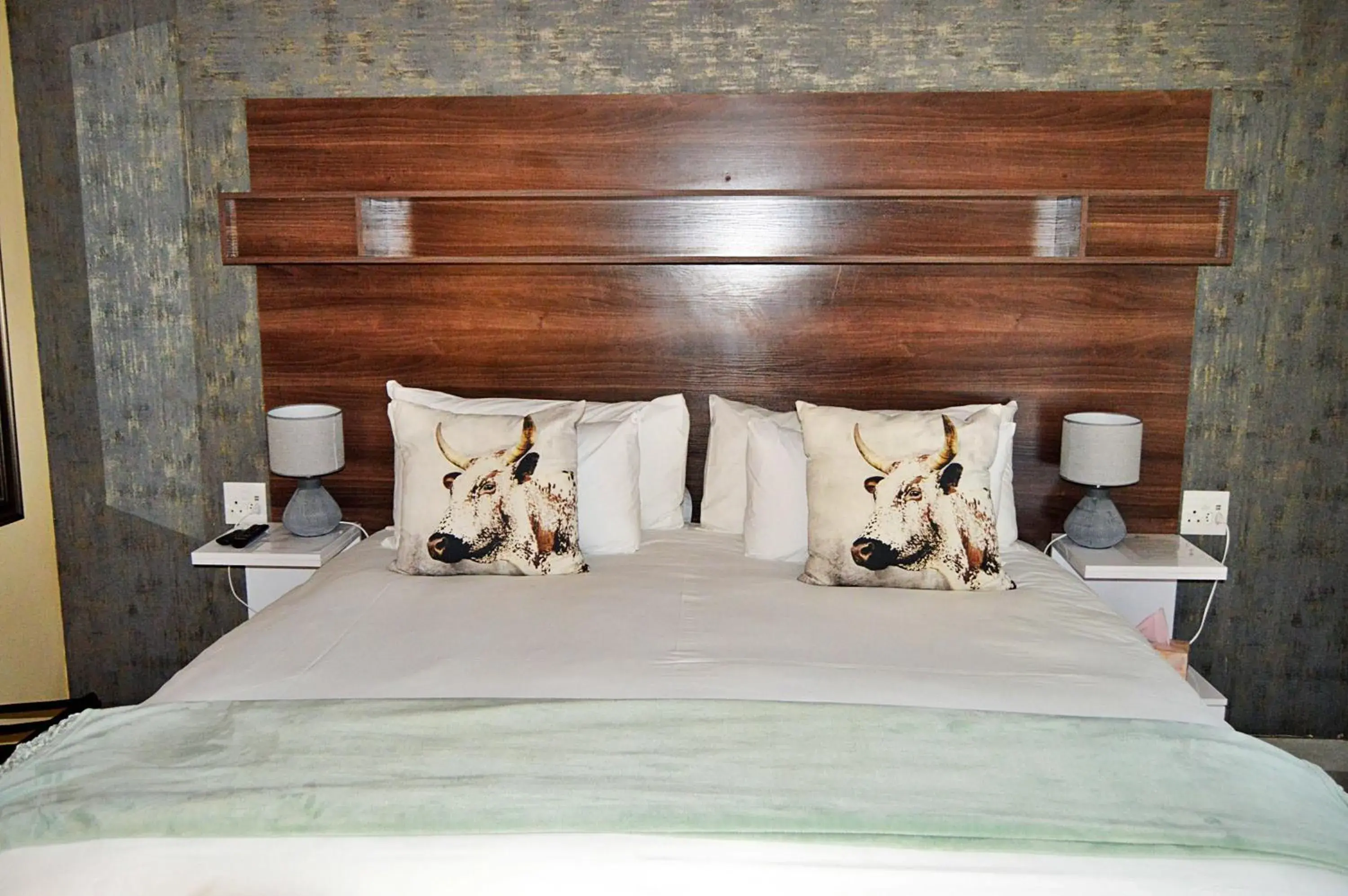 Bed in Royal Marlothi Kruger Safari Lodge and Spa Bed in Royal Marlothi Kruger Safari Lodge and Spa