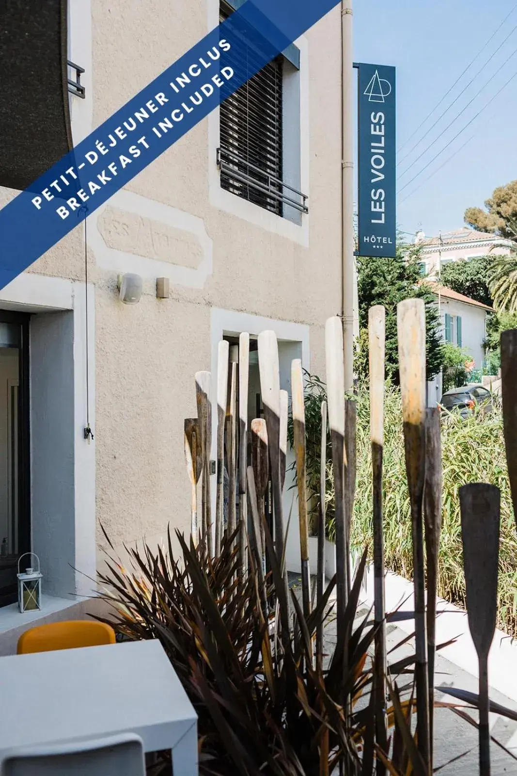 Property building in Hôtel Les Voiles Property building in Hôtel Les Voiles