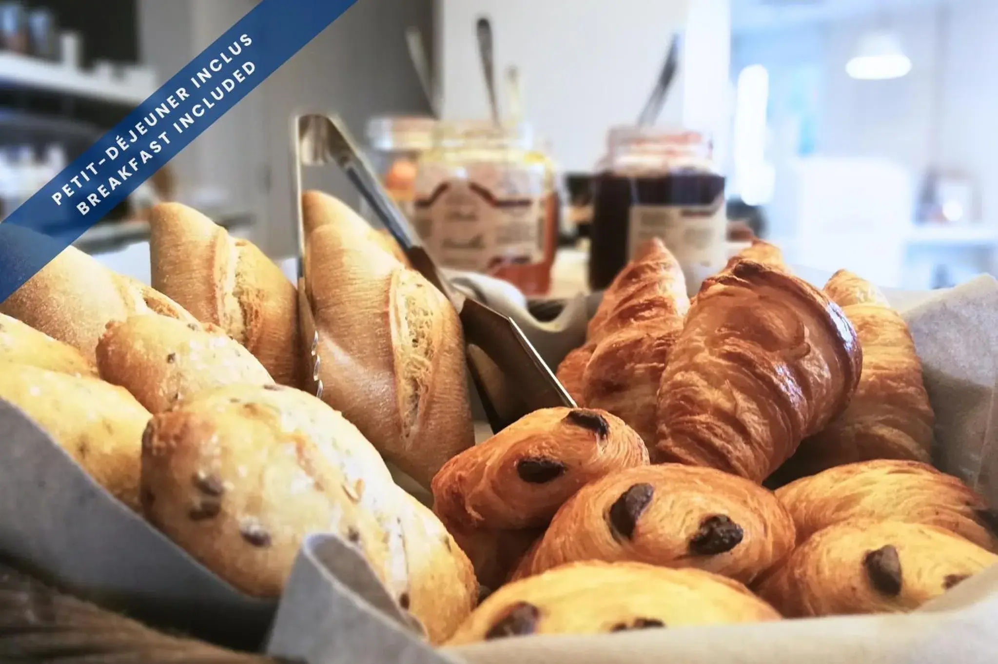 Food and drinks in Hôtel Les Voiles Food and drinks in Hôtel Les Voiles