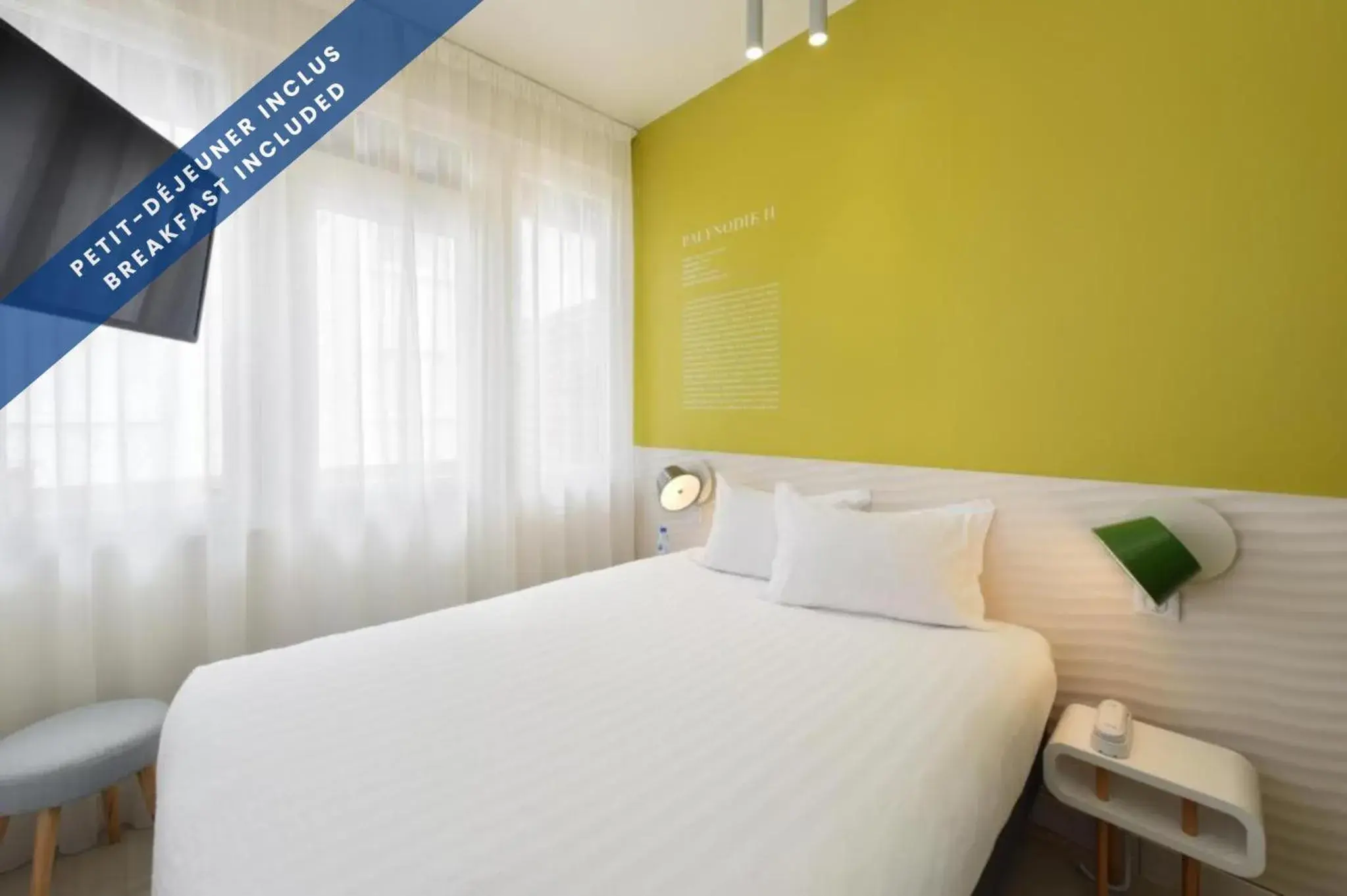 Bed in Hôtel Les Voiles Bed in Hôtel Les Voiles