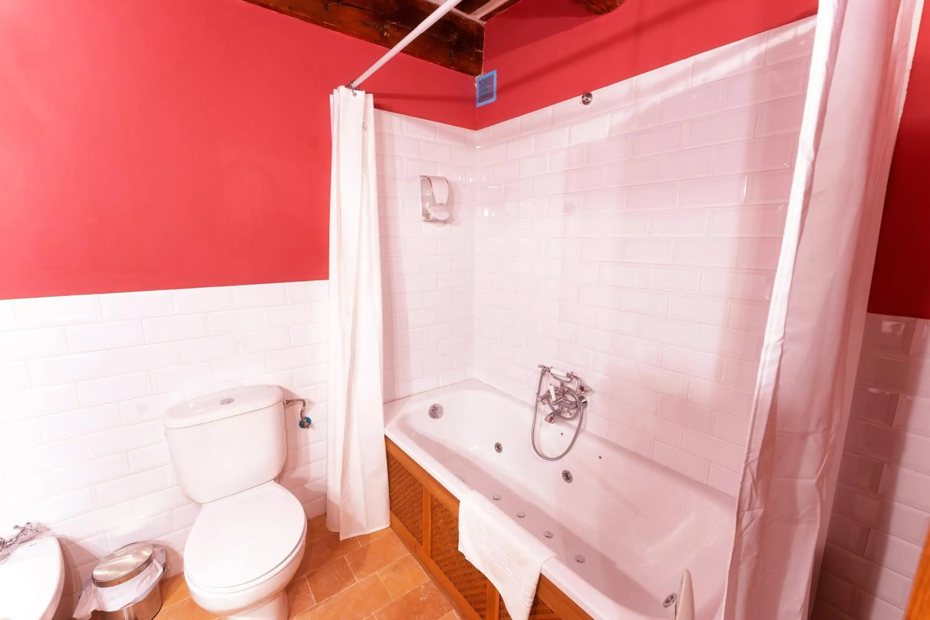 Deluxe King Suite - single occupancy in Hotel Rincón Castellano Deluxe King Suite - single occupancy in Hotel Rincón Castellano