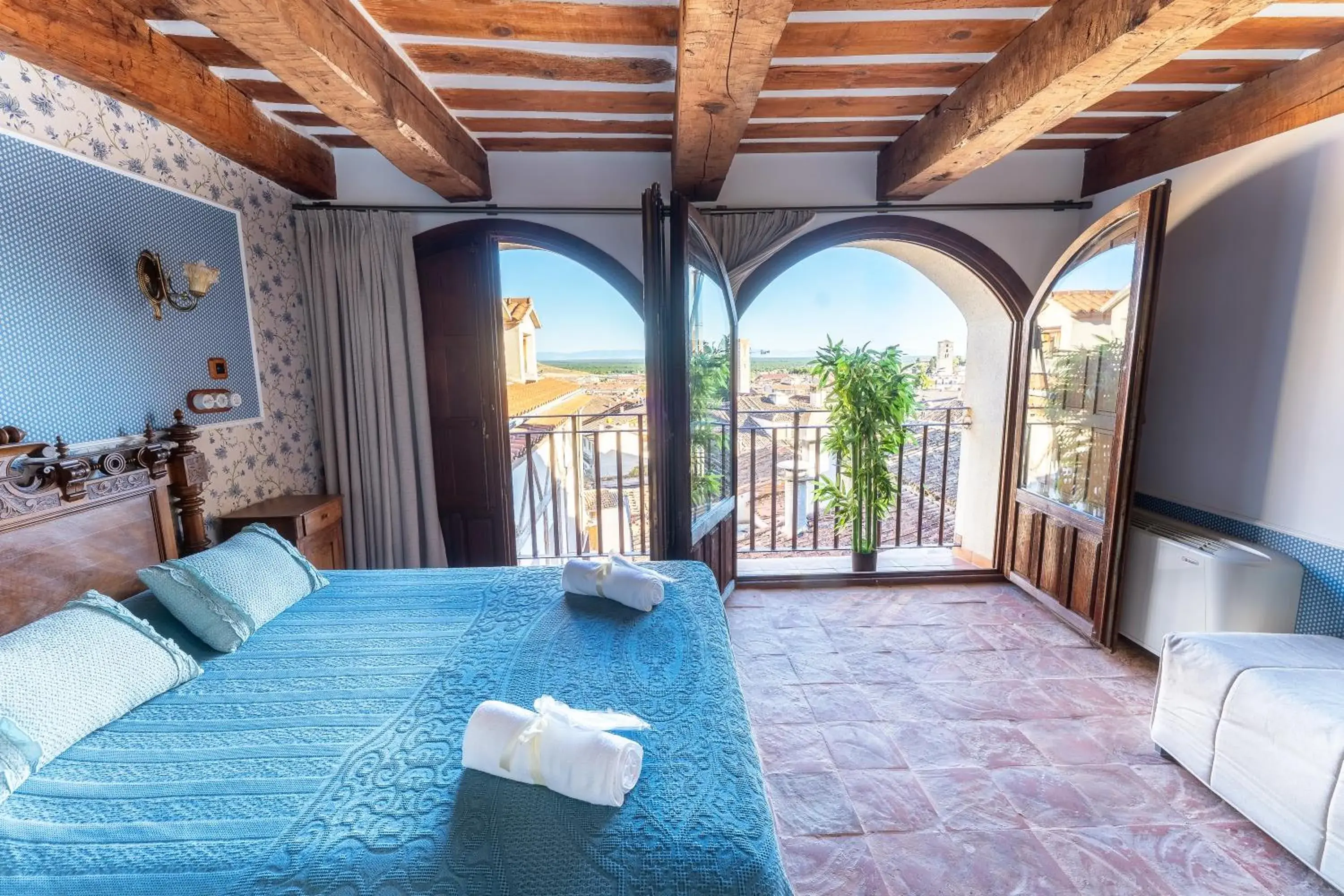 Superior Double or Twin Room with City View - single occupancy in Hotel Rincón Castellano Superior Double or Twin Room with City View - single occupancy in Hotel Rincón Castellano