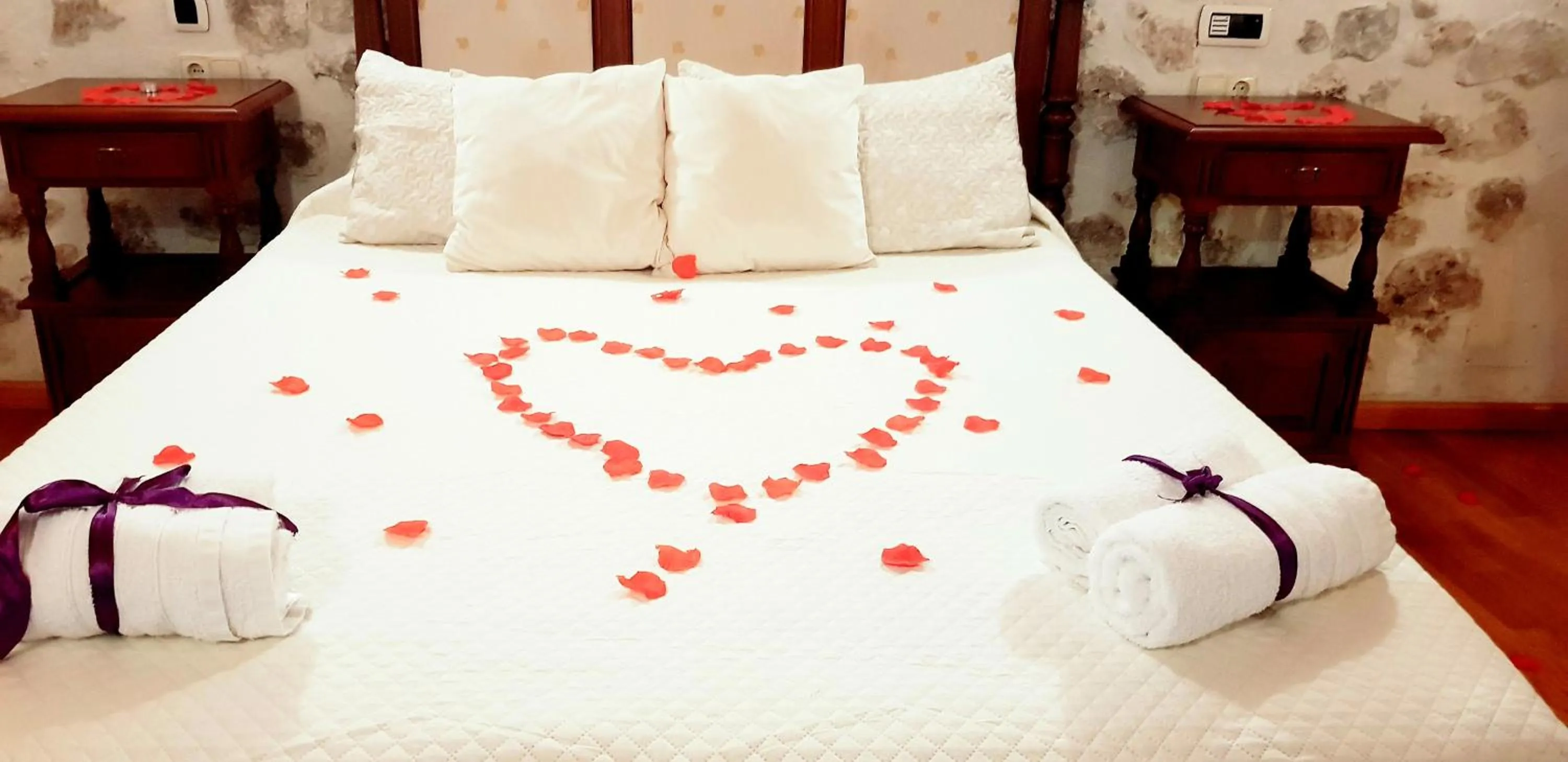 Bed in Hotel Rincón Castellano