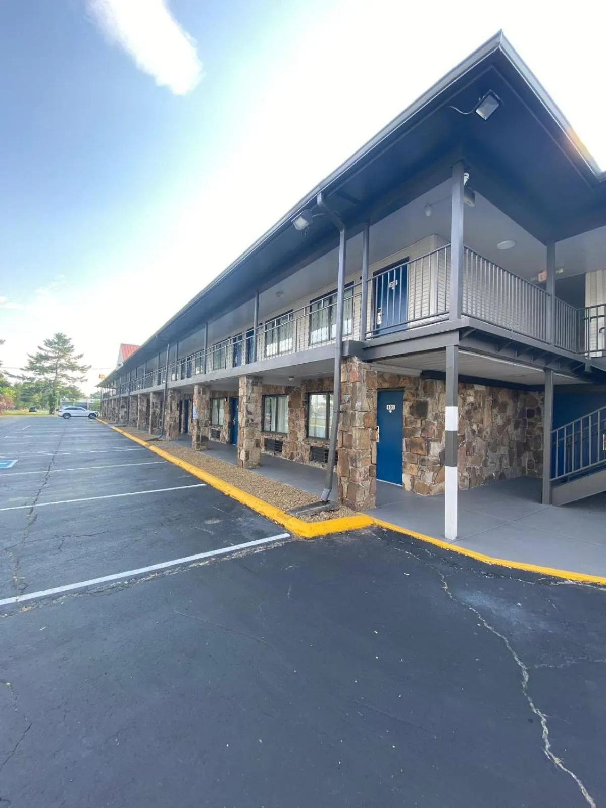 Property building in Motel 6 Manchester TN