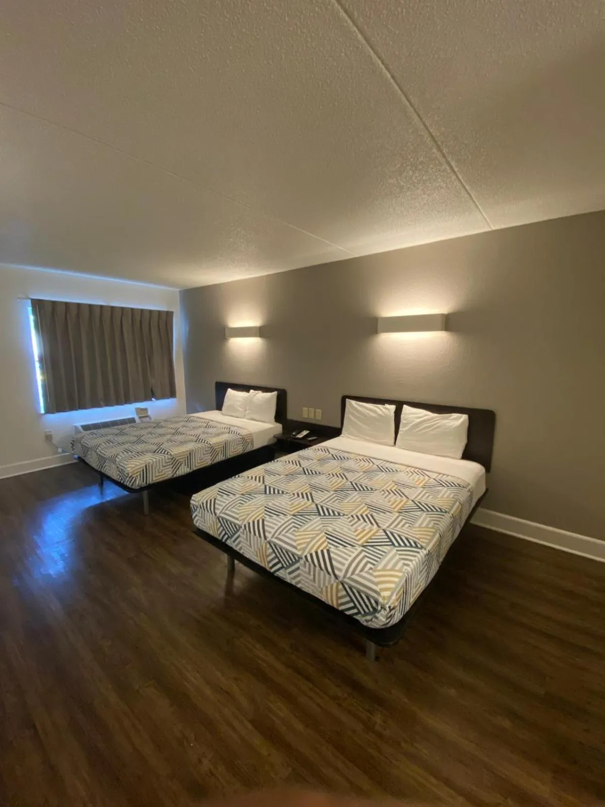 Bed in Motel 6 Manchester TN