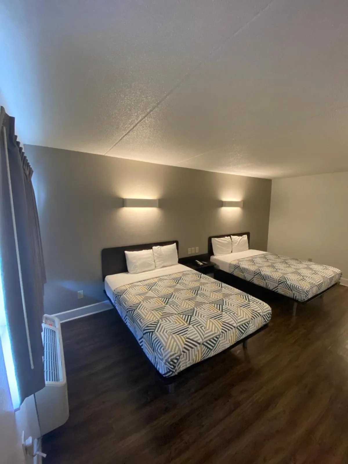 Bed in Motel 6 Manchester TN