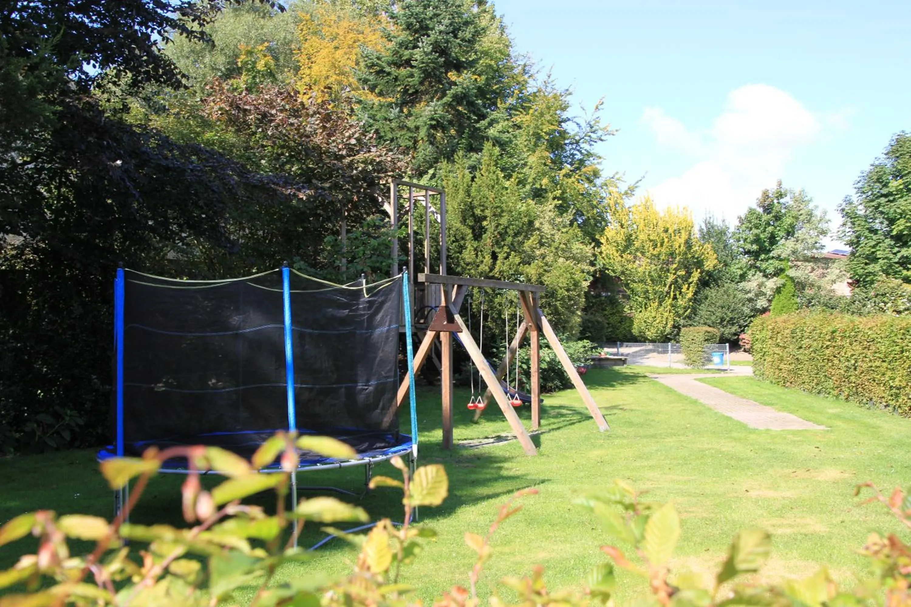 Facade/entrance in Waldhotel zum Bergsee Damme