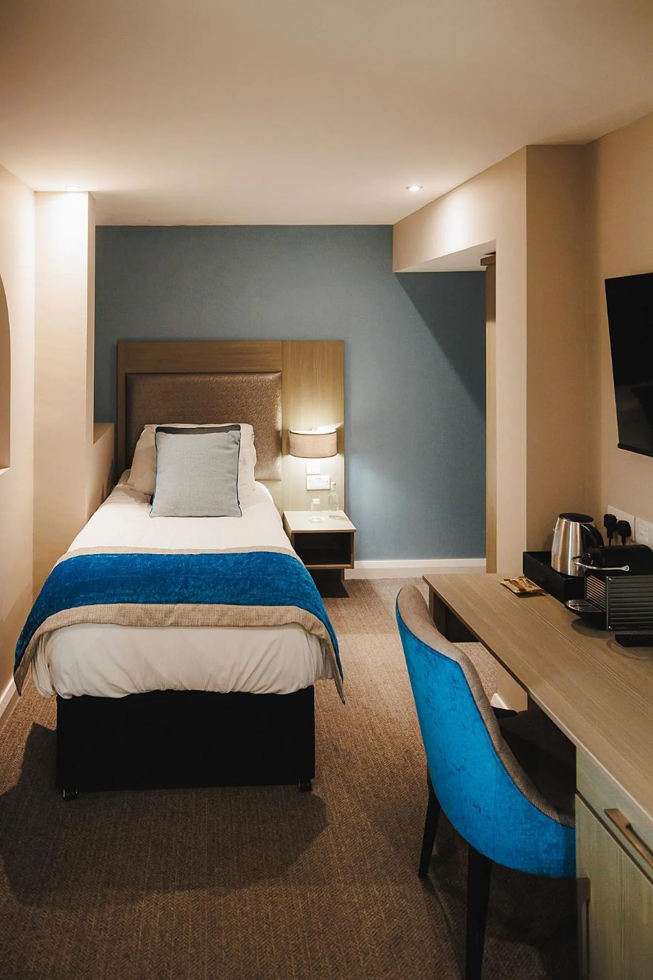 Bedroom, Bed in Caer Rhun Hall Hotel