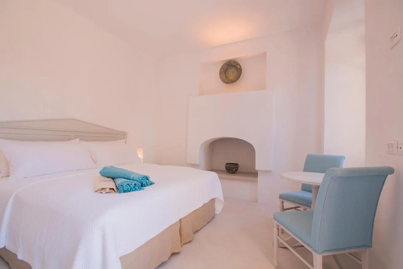 Photo of the whole room, Bed in The Old Markets