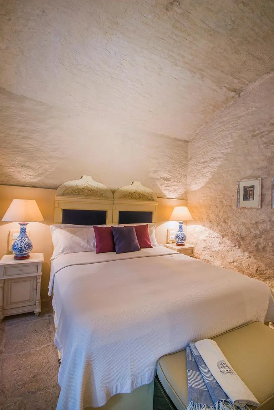Bed in The Old Markets