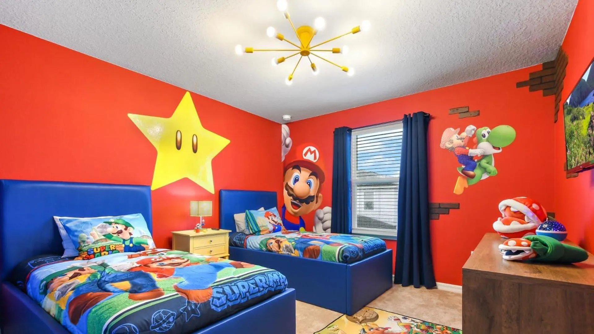 Bed in Luxury Home w/ Pool, Game Room, Near Disney