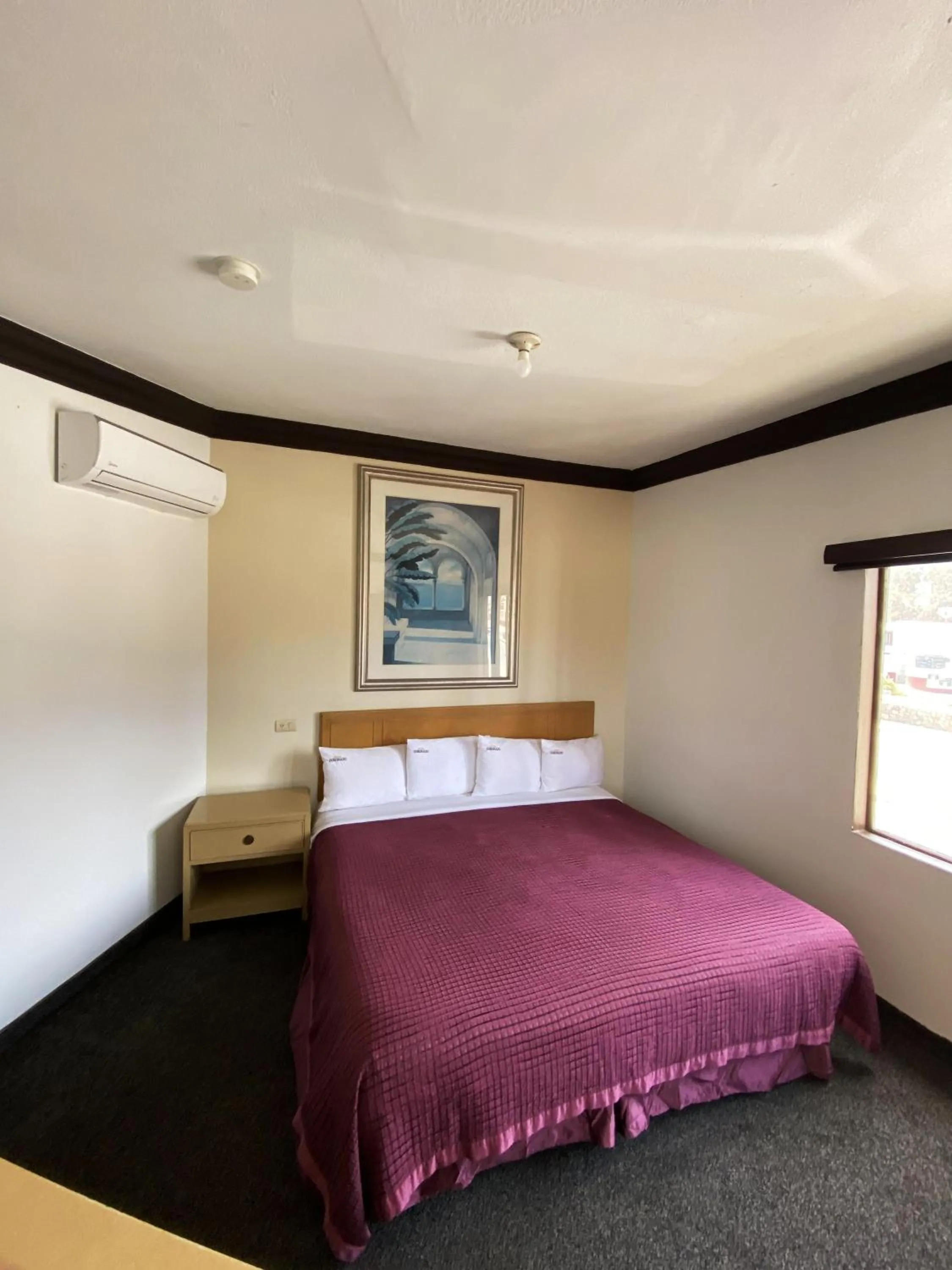 Bed in Hotel Coronado