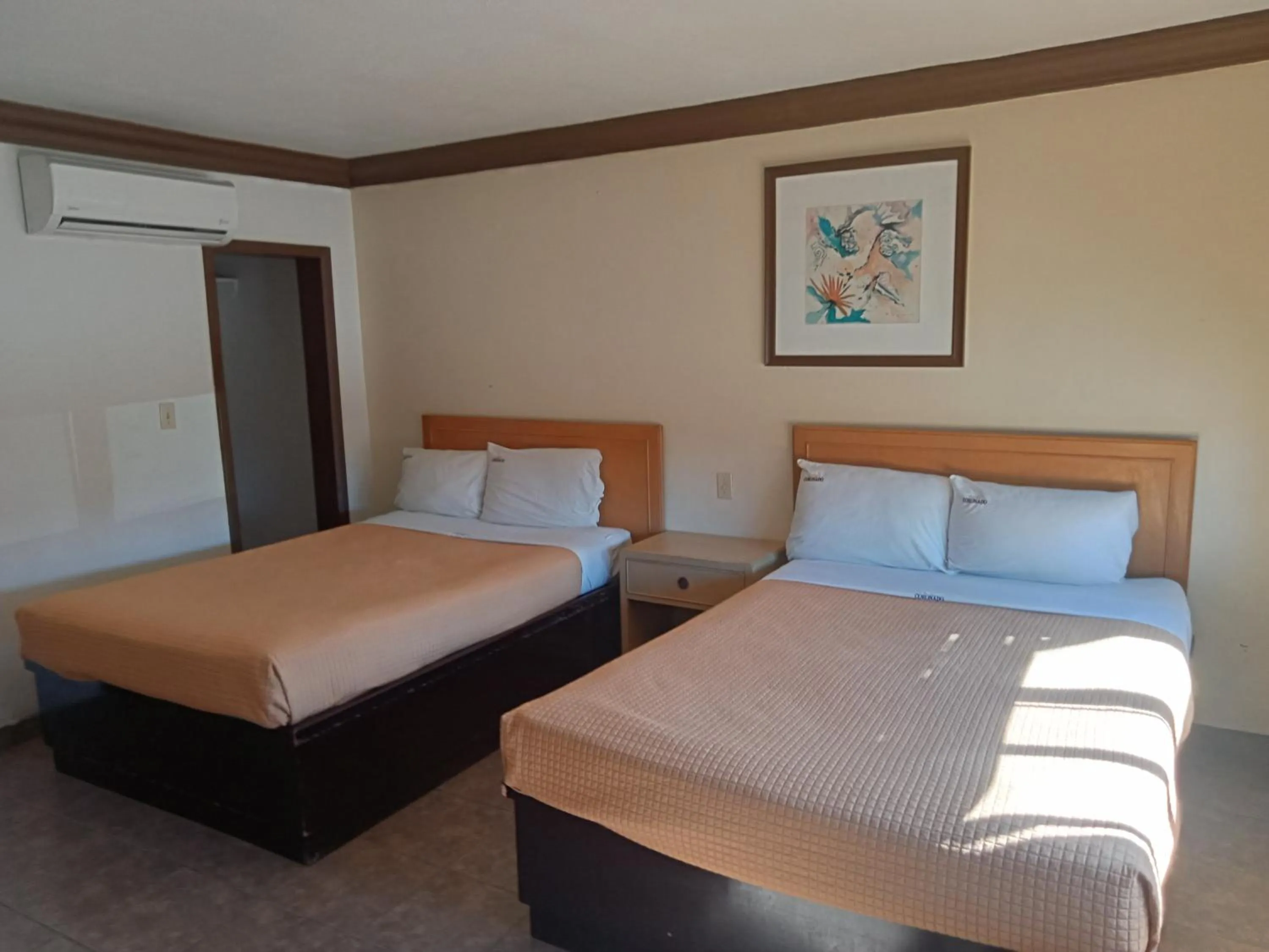 Bed in Hotel Coronado