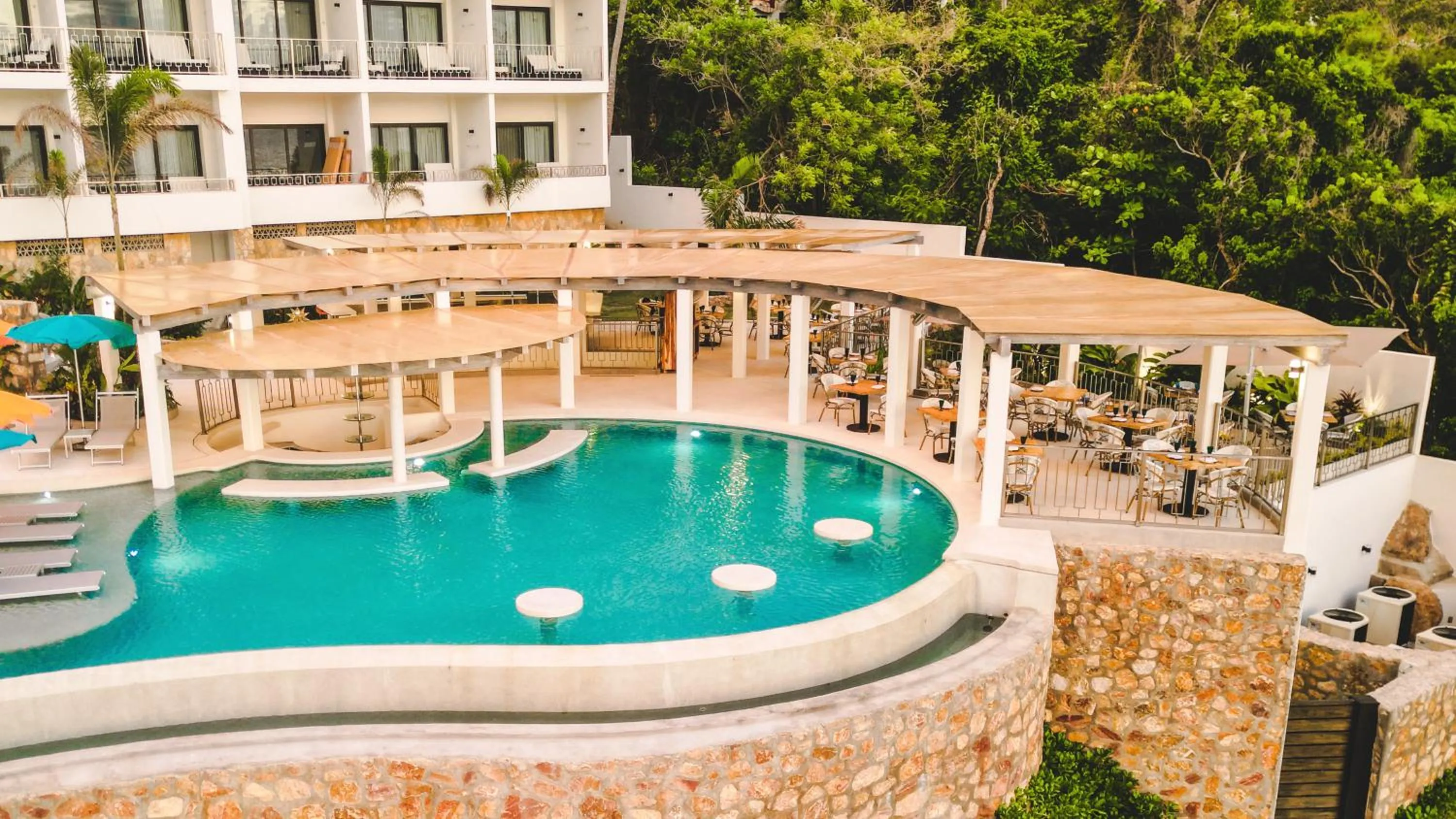 Property building in La Puesta Sayulita