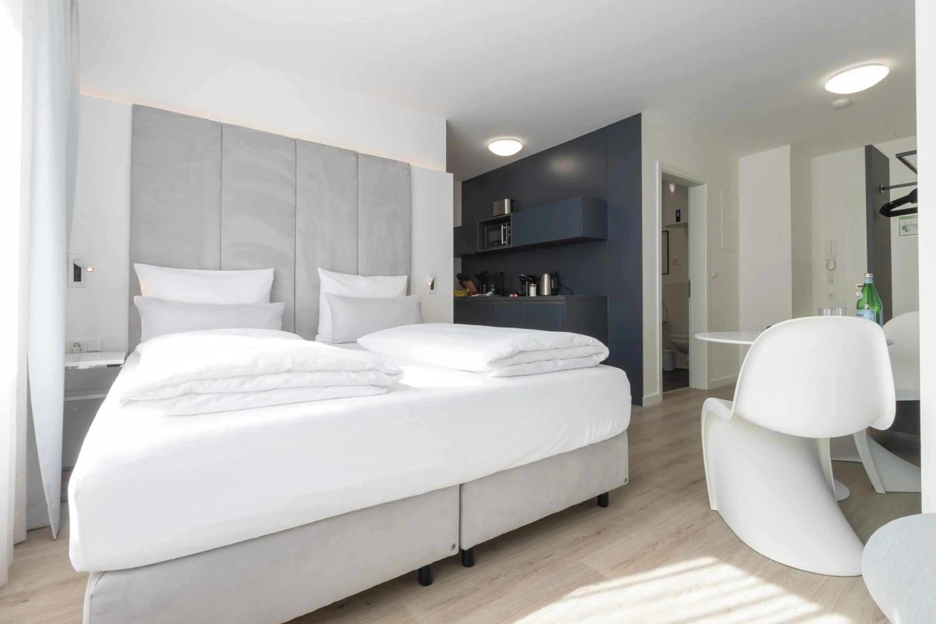 Bed in zzzpace Smart-Hotel Bielefeld Zentrum