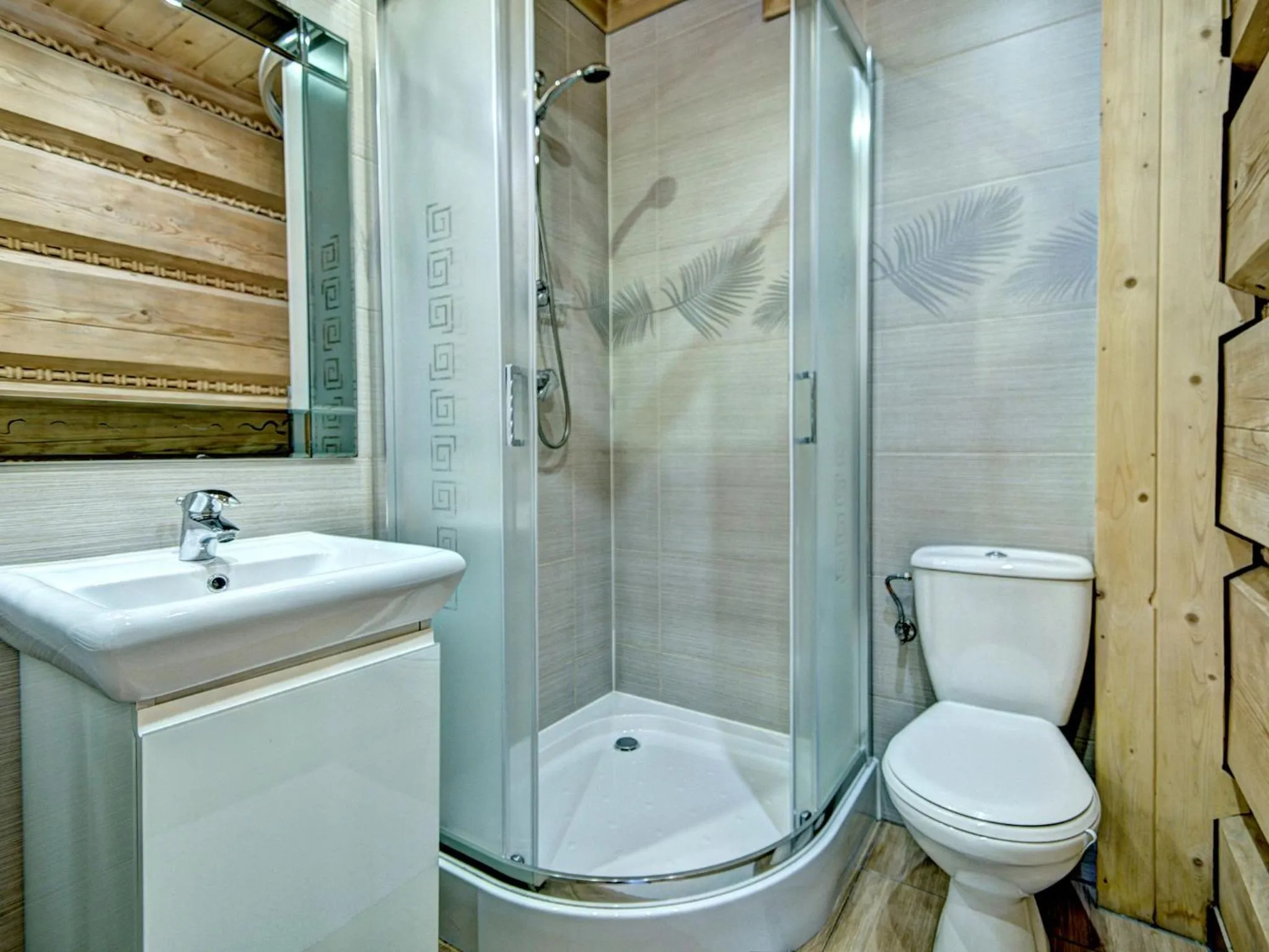 Shower in Osada Harenda