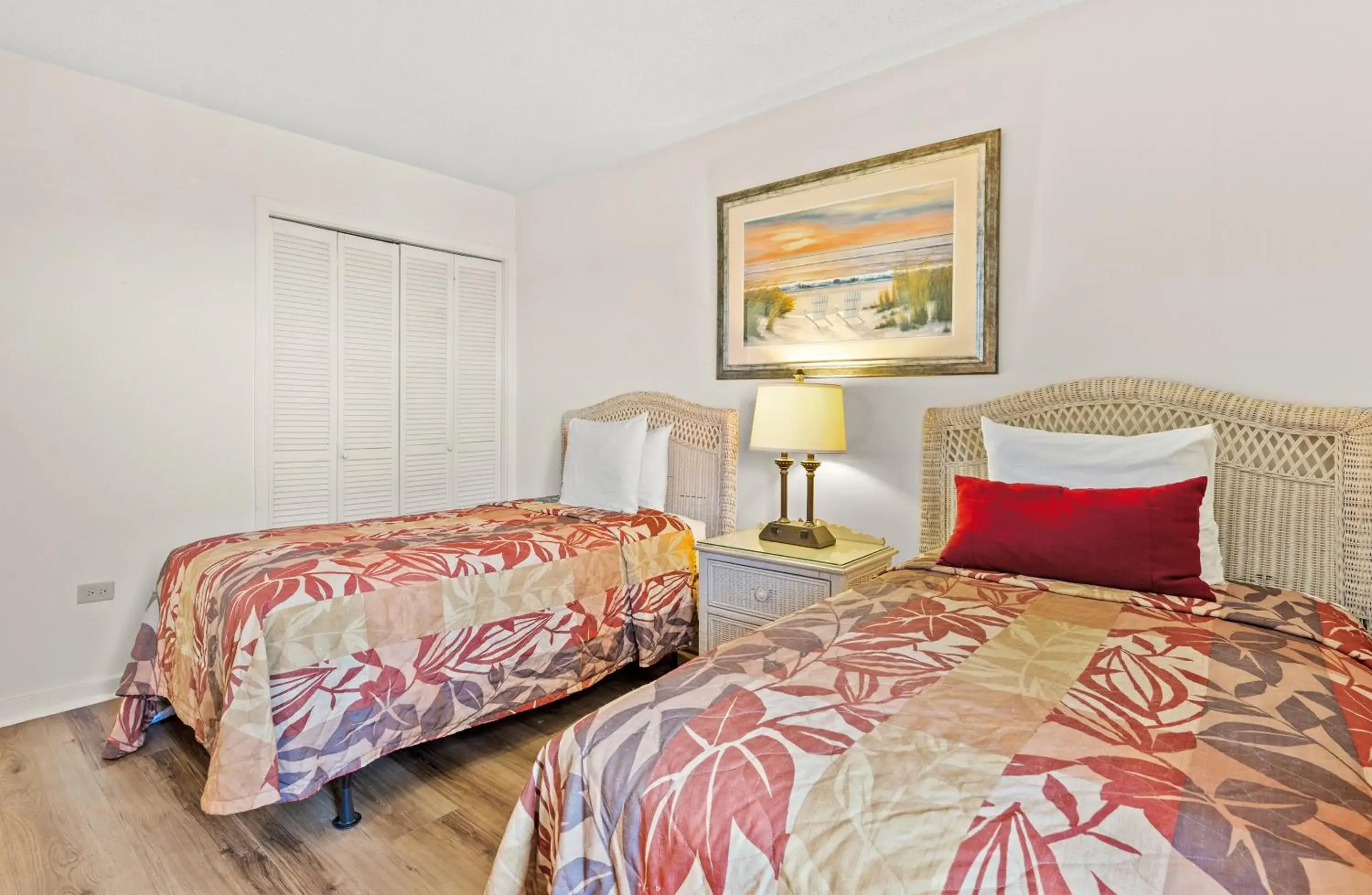 Bedroom, Bed in Ocean Creek Resort Bedroom, Bed in Ocean Creek Resort