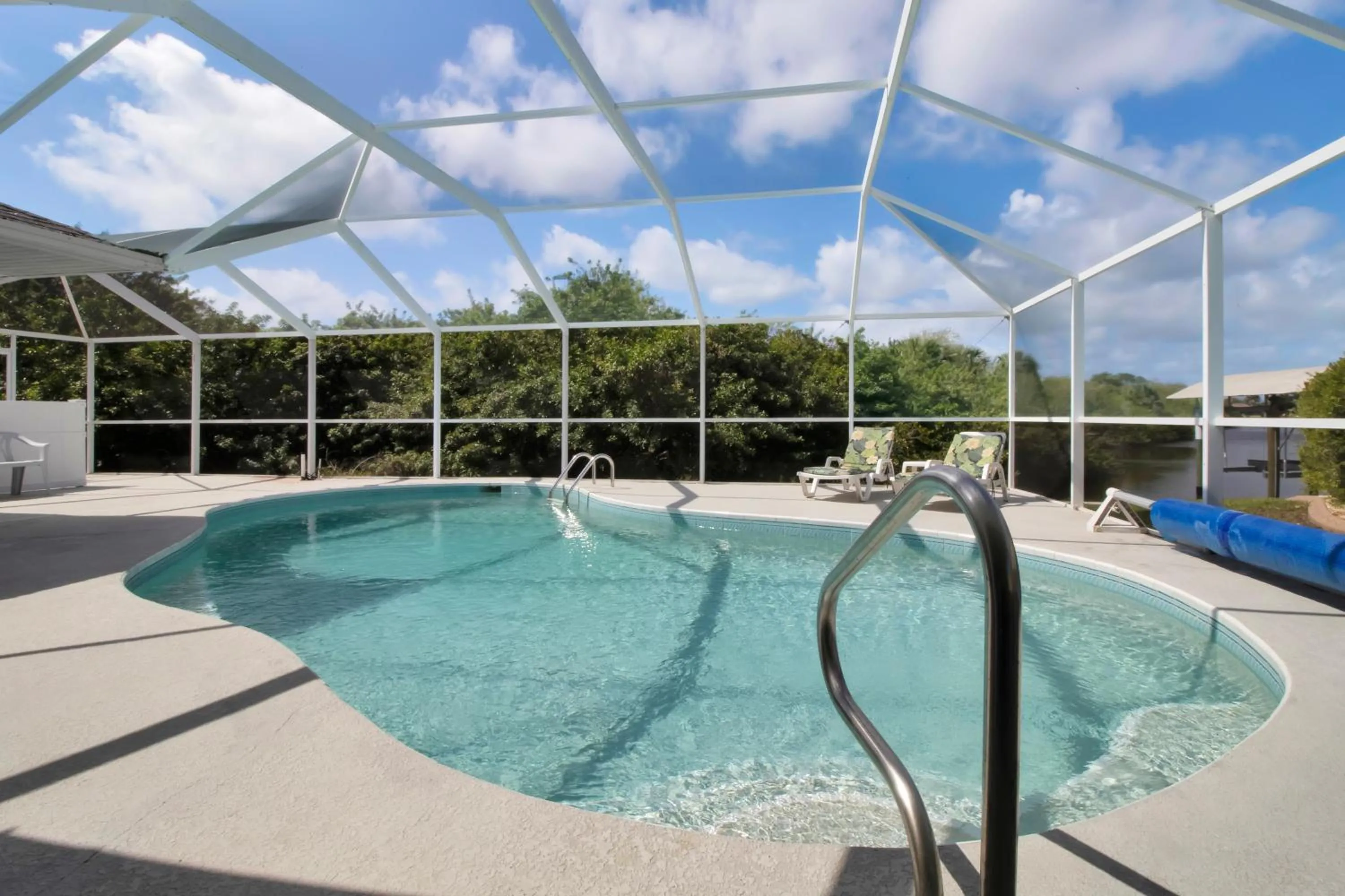 Swimming pool in Joseph