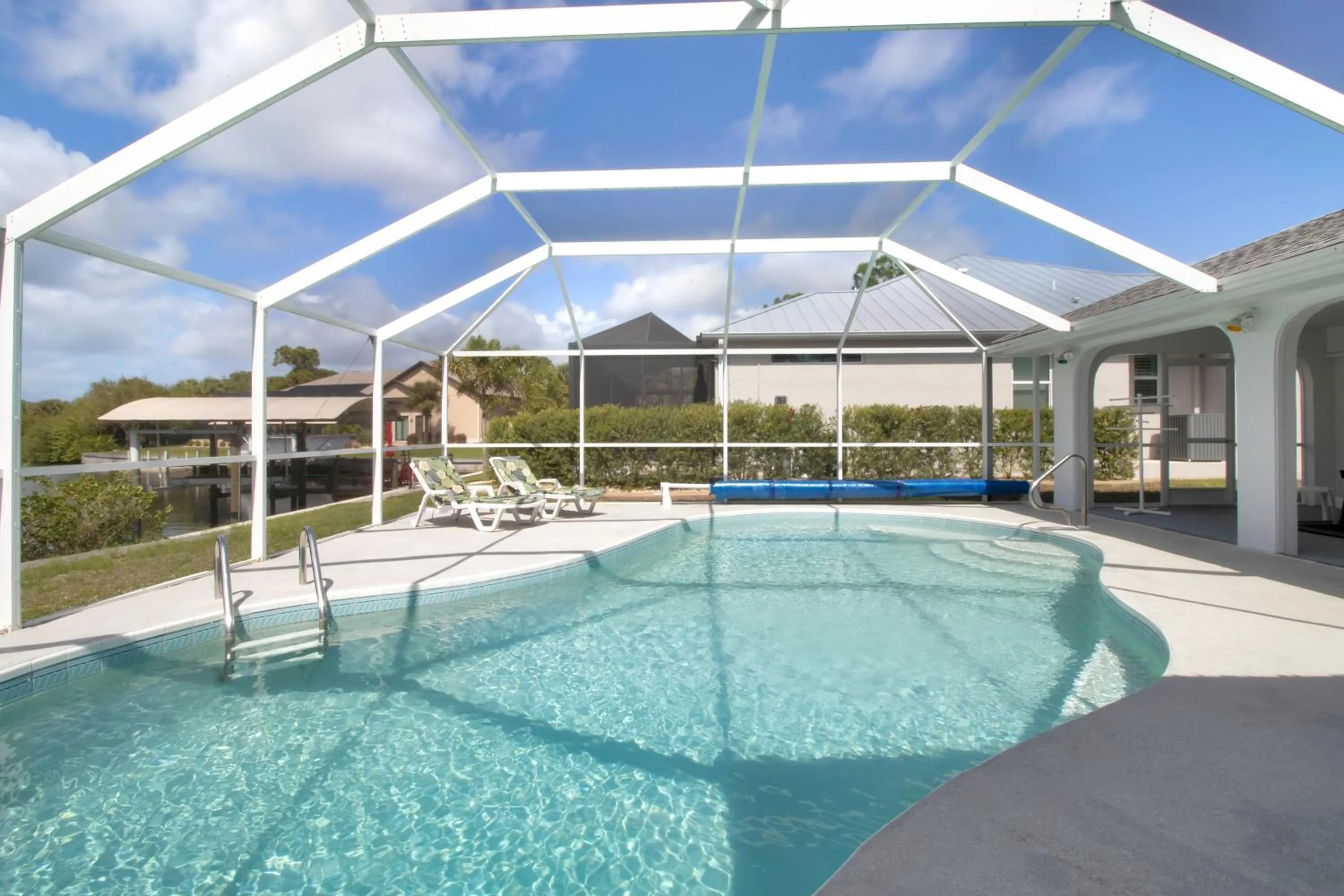 Swimming pool in Joseph