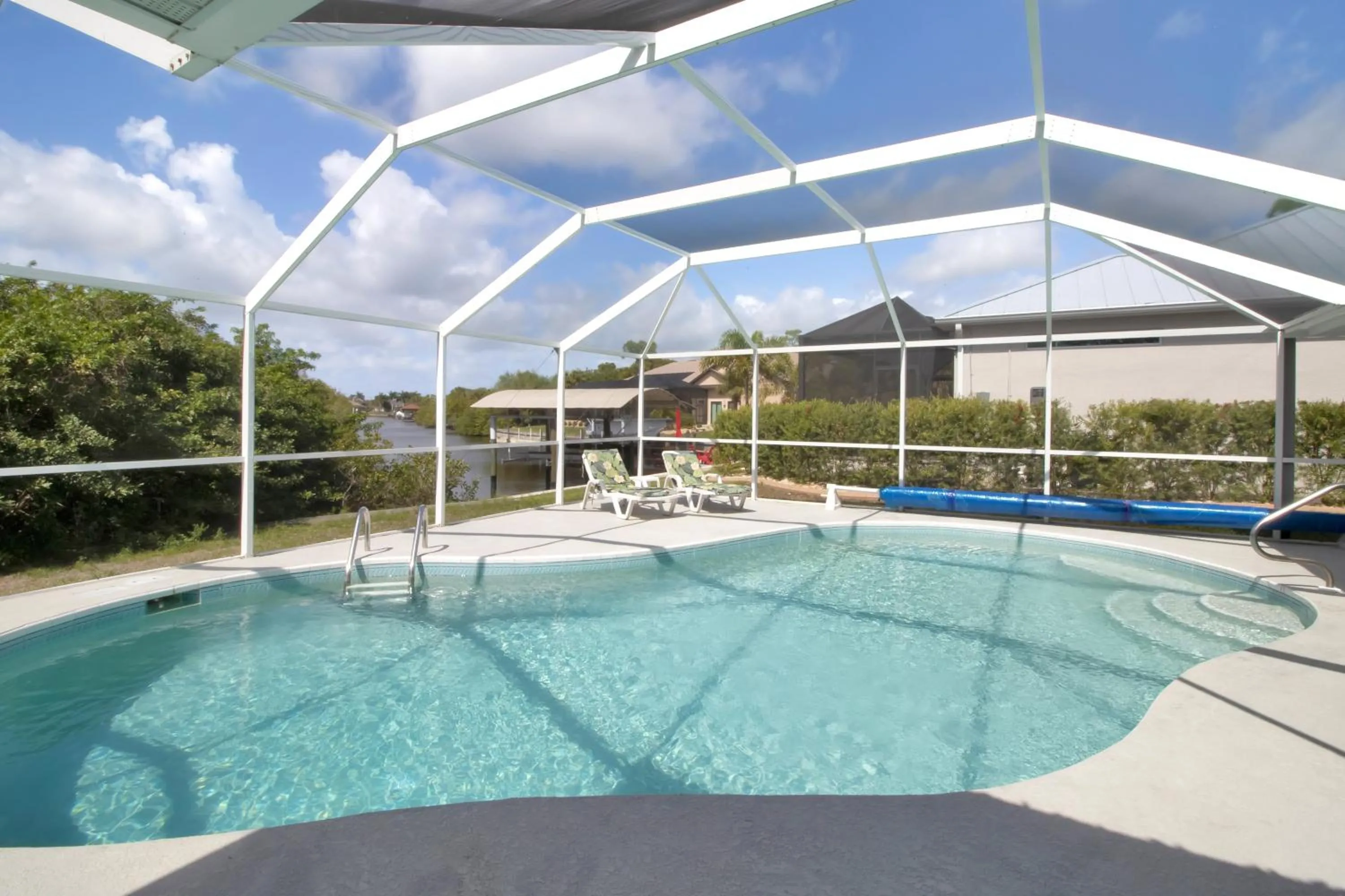 Swimming pool in Joseph