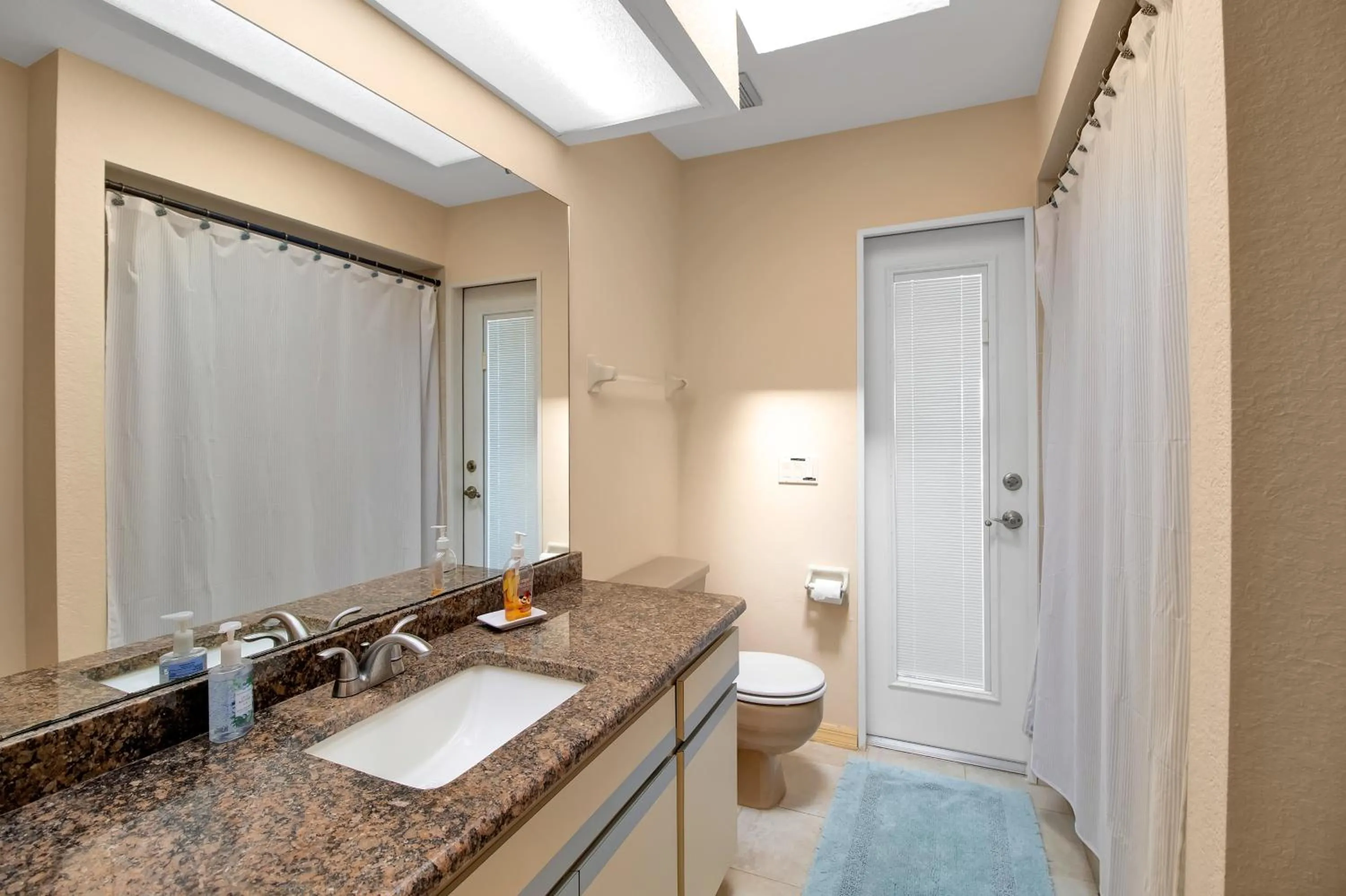 Bathroom in Joseph