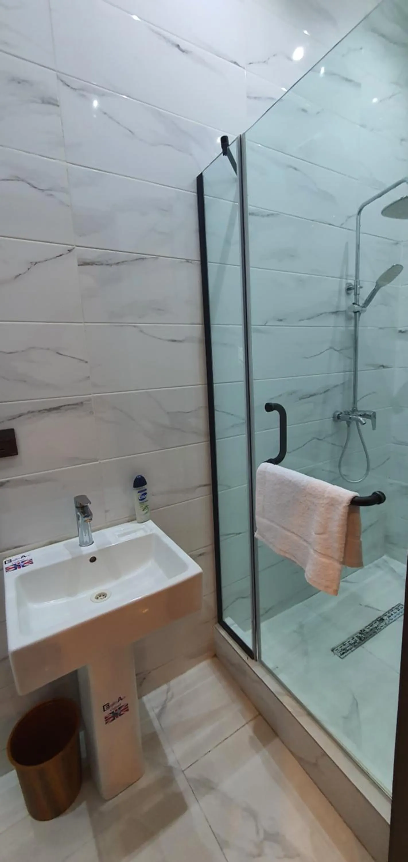 Bathroom in Sapphire Residences by Crystal